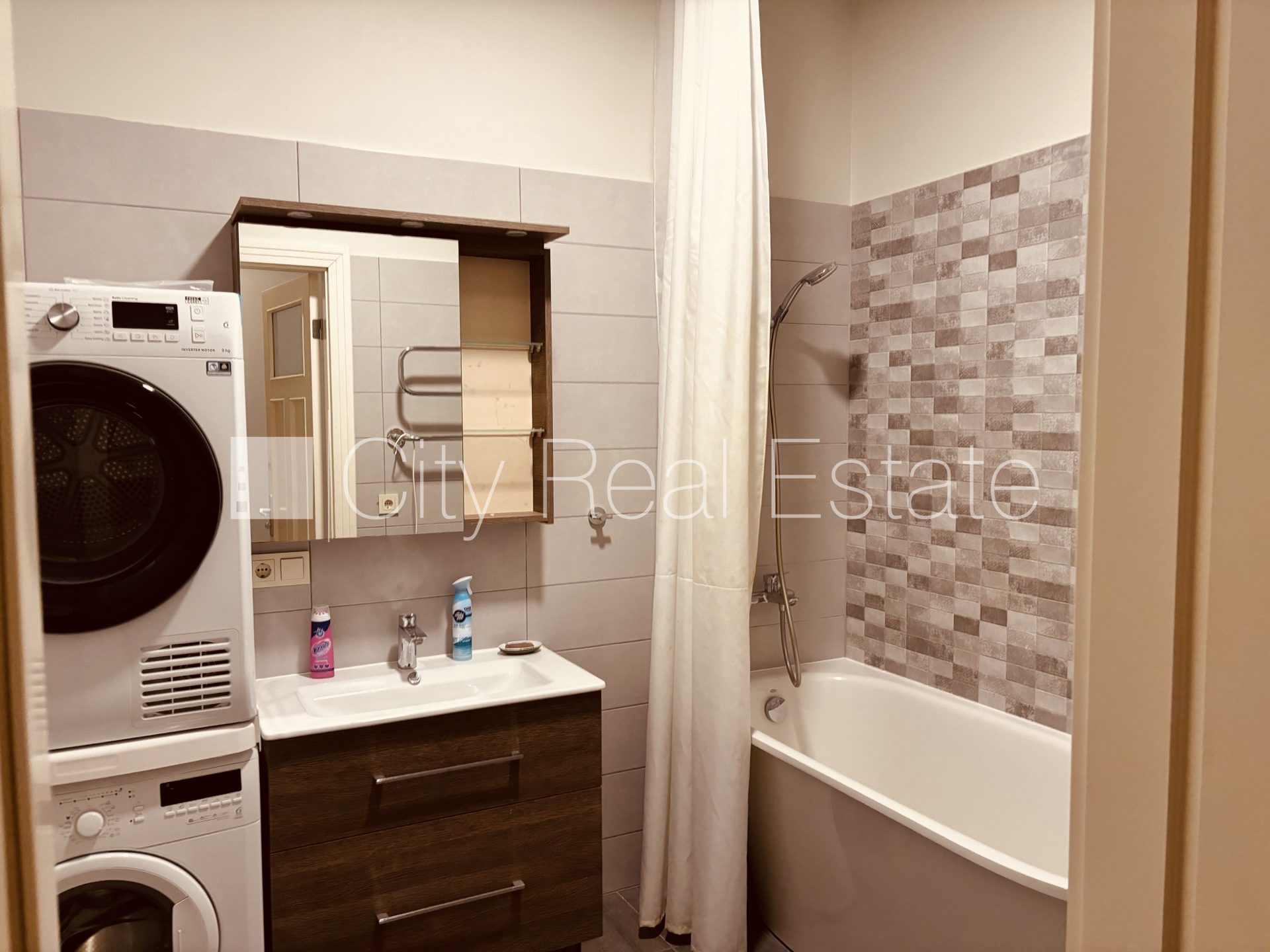 2-room apartment for rent in Riga, City Centre, 79 m², Photo 8 of 10