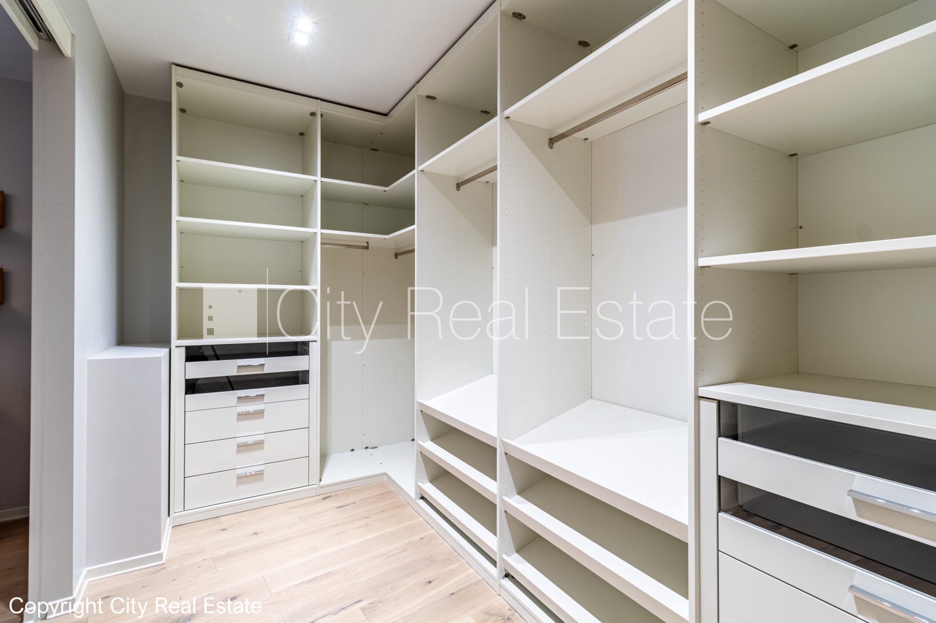 4-room apartment for sale in Riga, Old Riga, 192 m², Photo 10 of 10
