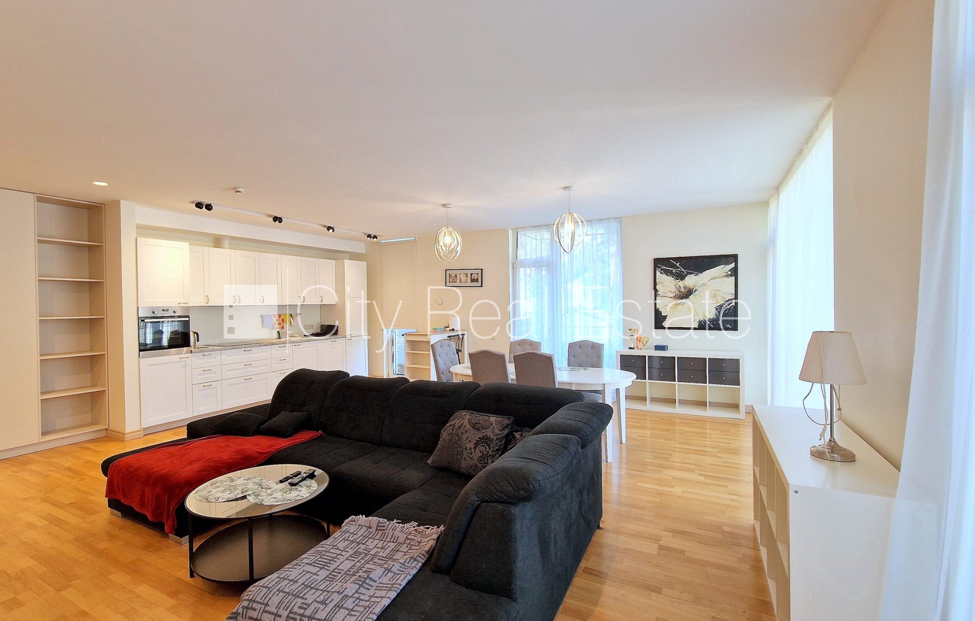 3 kambarių butas Jūrmala, Bulduri, 124 m², parduodamas, Nuotrauka 2 iš 10