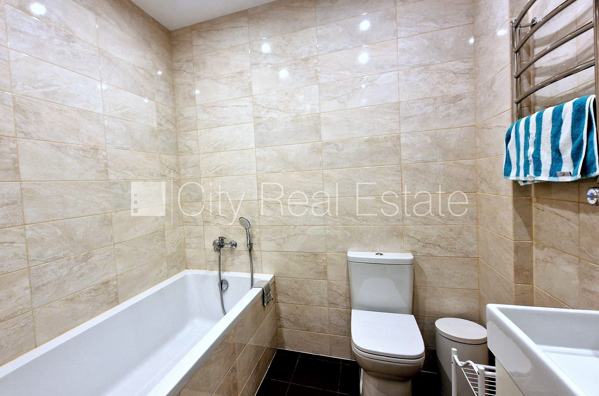 3 kambarių butas Jūrmala, Bulduri, 124 m², parduodamas, Nuotrauka 10 iš 10