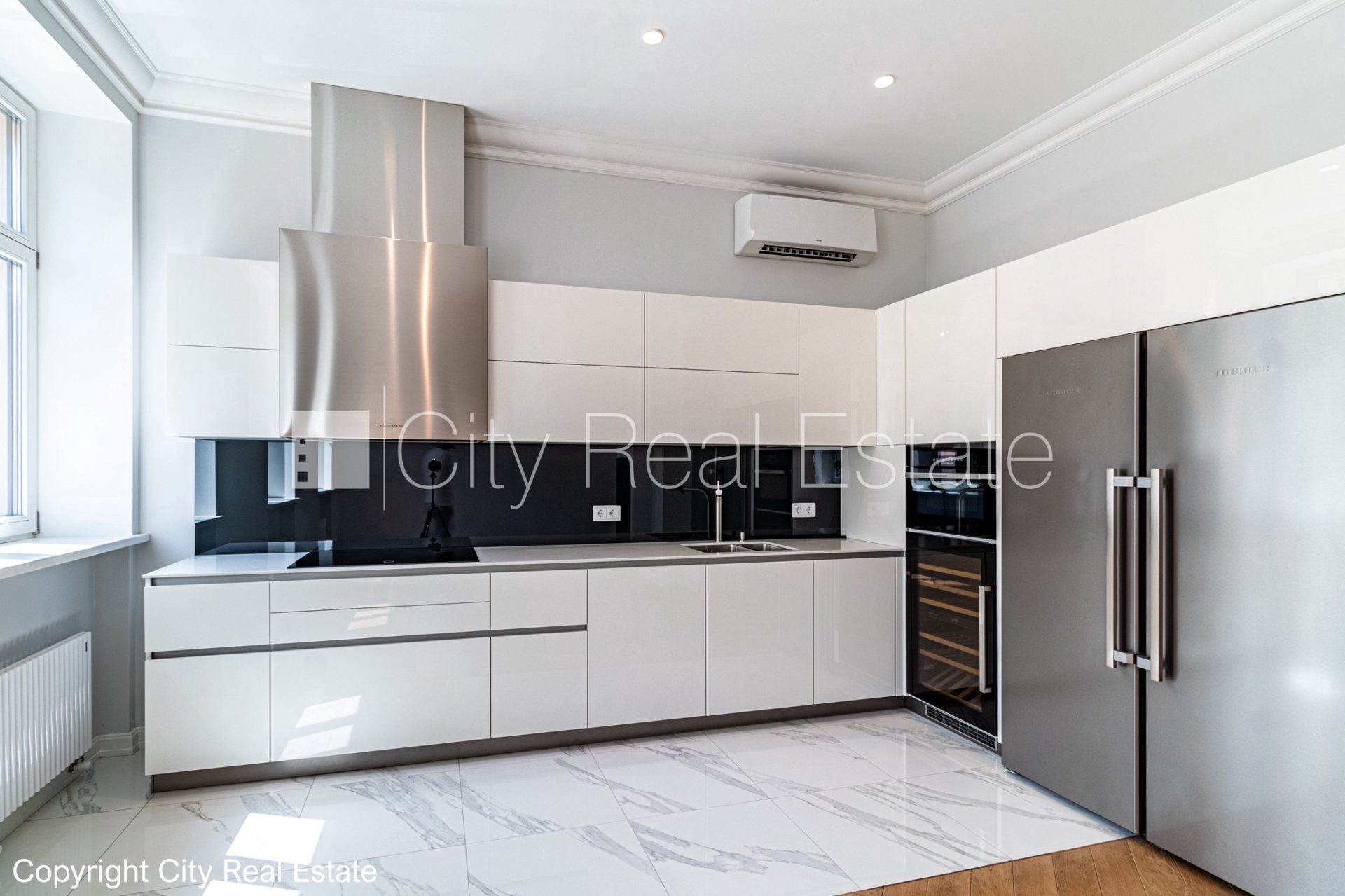 3 kambarių butas Rīga, Centrs, 94 m², parduodamas, Nuotrauka 1 iš 10