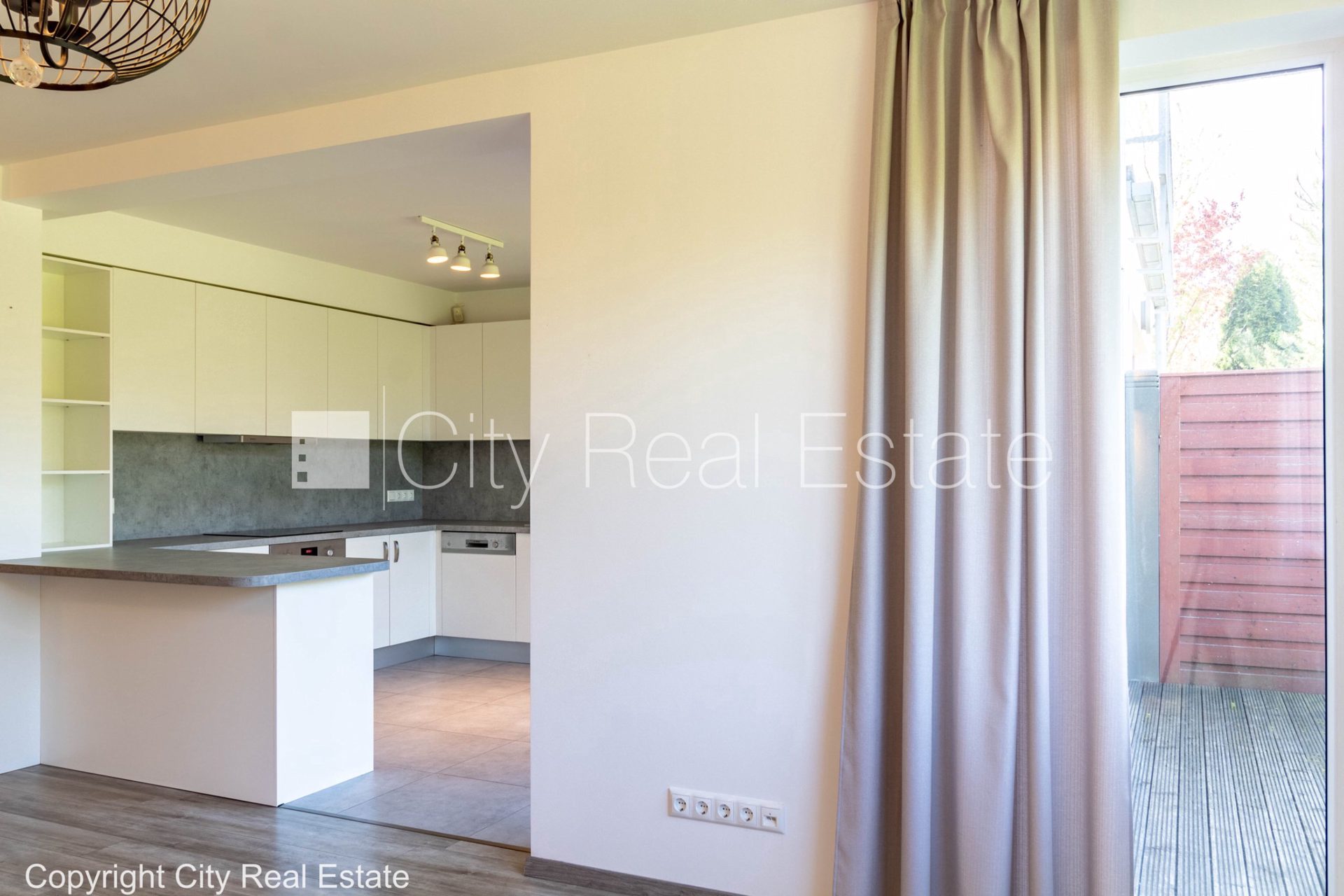 House for sale in Babīte Parish, 189 m², Photo 3 of 10