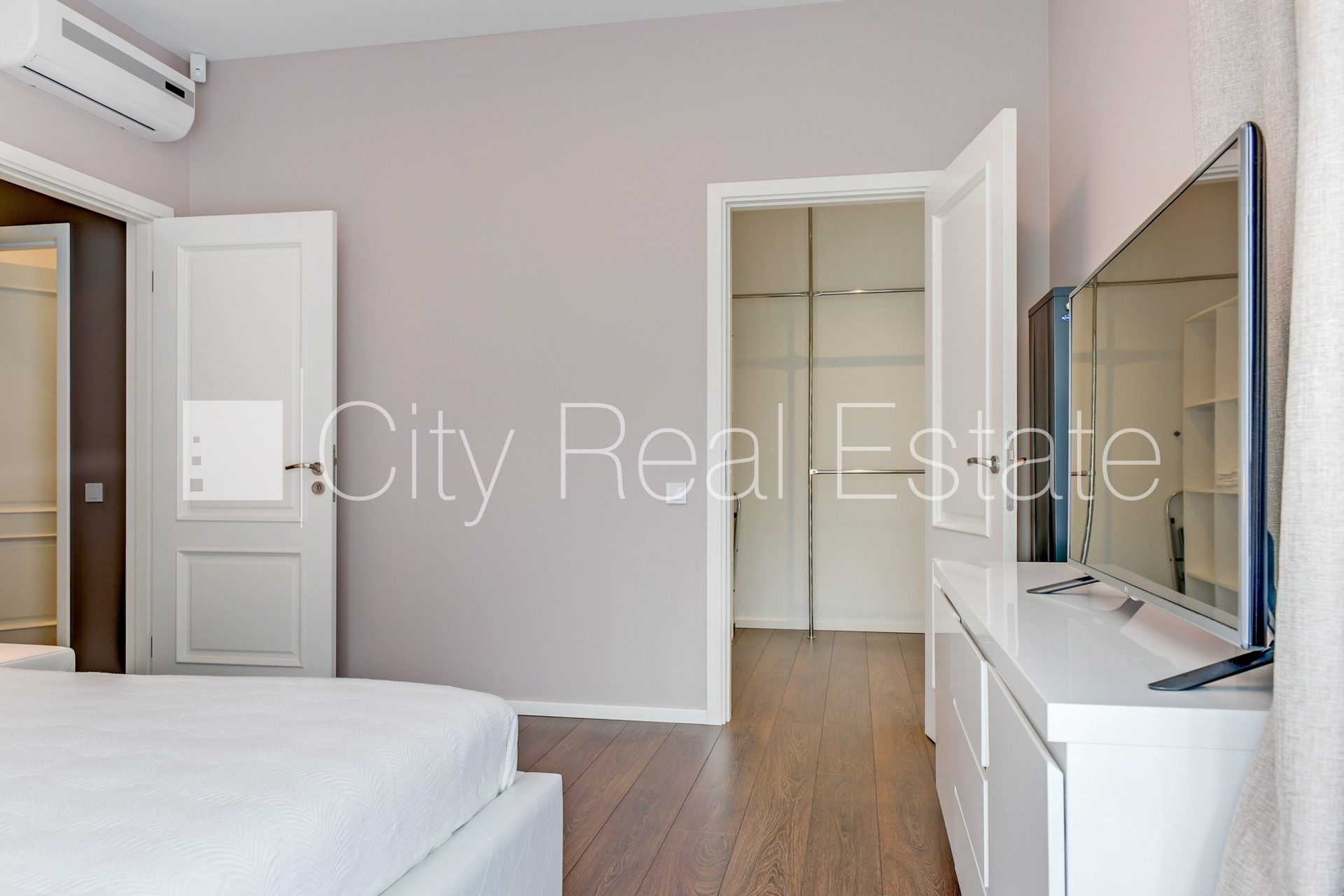 3-комнатная квартира в Юрмала, Меллужи, 143 м², аренда, Фото 7 из 10