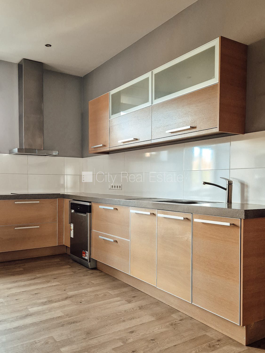 4-комнатная квартира в Рига, Центр, 105 м², продажа, Фото 6 из 10