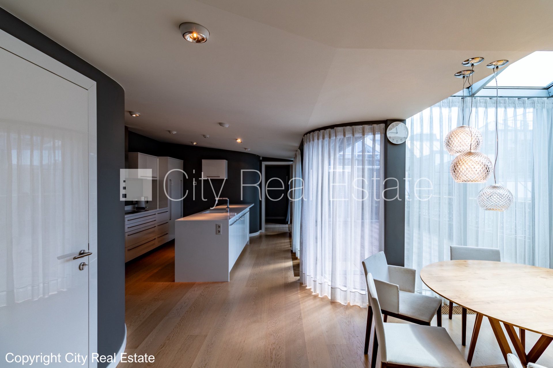 3-комнатная квартира в Рига, Центр, 154 м², продажа, Фото 4 из 10