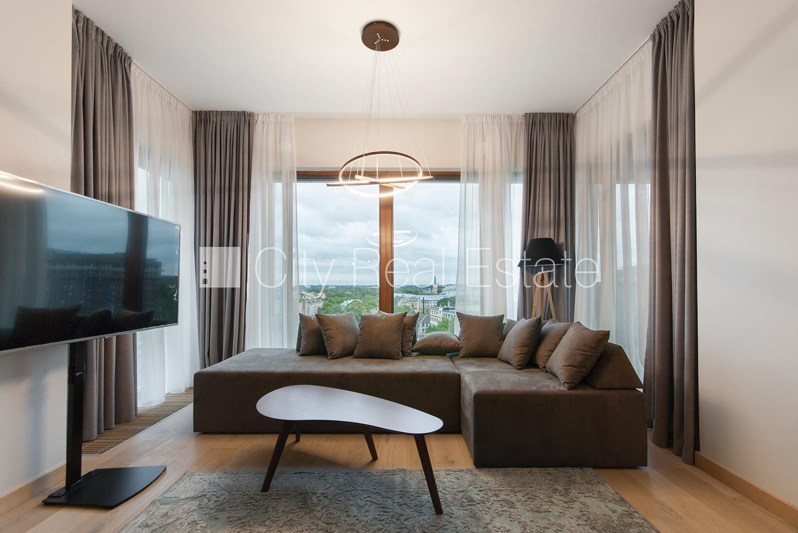 3-room apartment for sale in Riga, Ķīpsala, 94 m², Photo 1 of 10