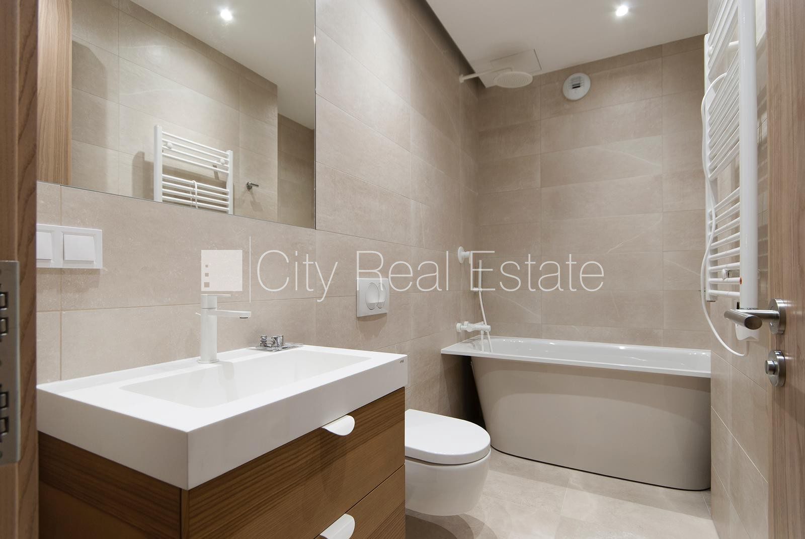 3-room apartment for sale in Riga, Ķīpsala, 94 m², Photo 9 of 10
