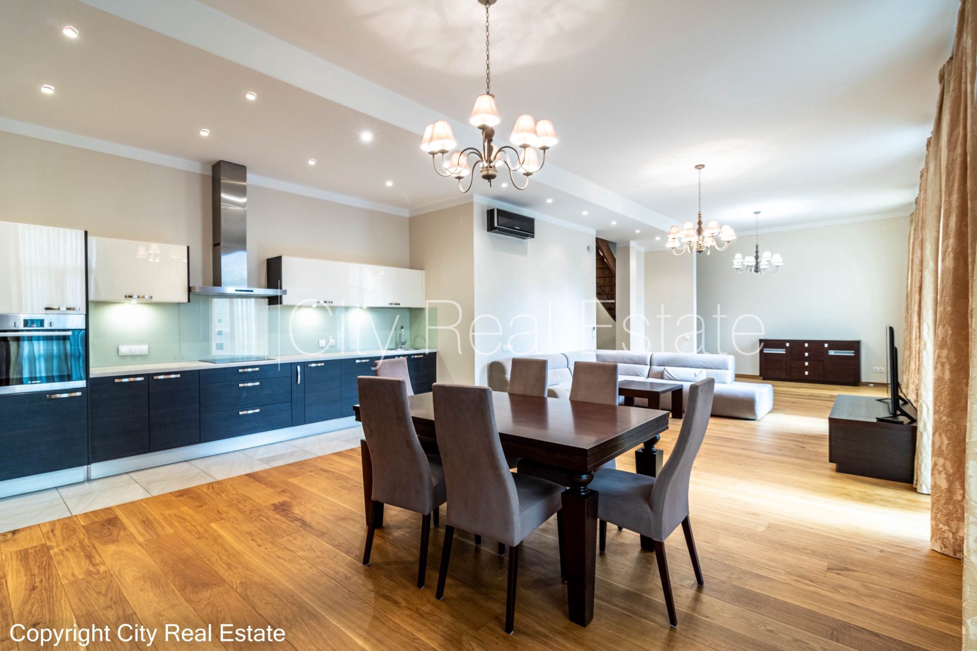4-room apartment for sale in Riga, City Centre, 260 m², Photo 1 of 10