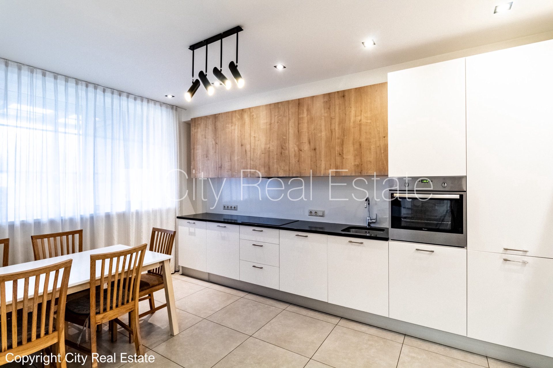 5-toaline korter Jūrmala, Vaivari, 236 m², müük, Foto 6 / 10