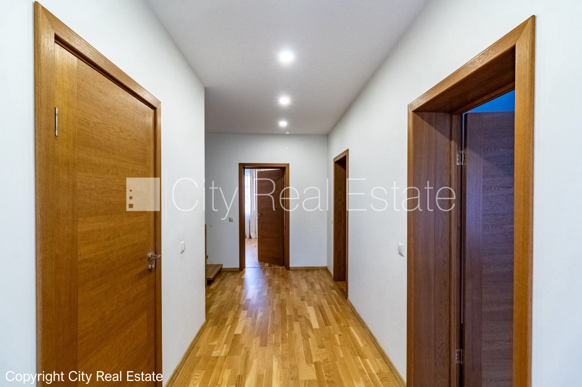5-toaline korter Jūrmala, Vaivari, 236 m², müük, Foto 8 / 10
