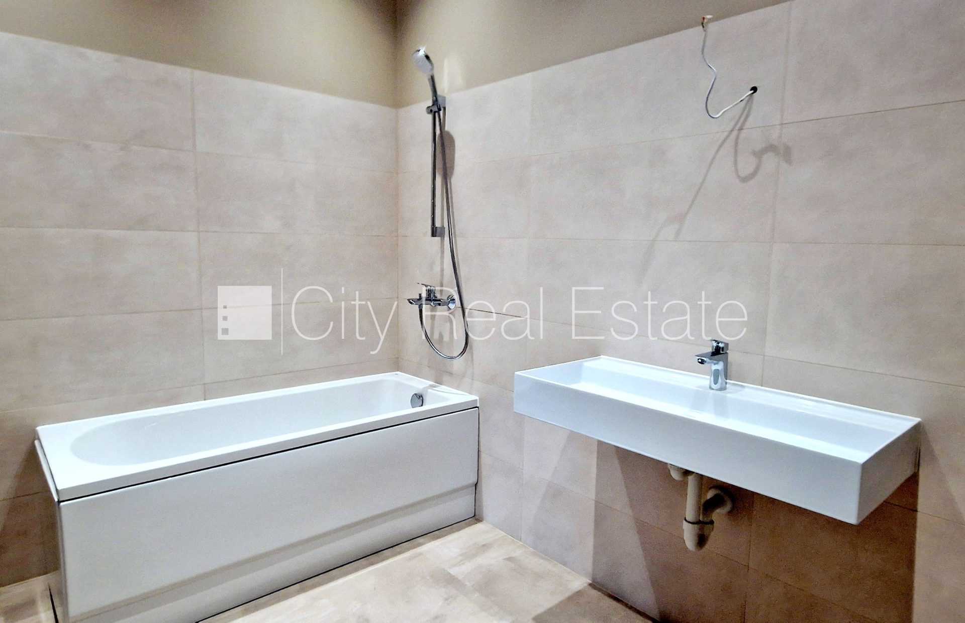3 istabu dzīvoklis Jūrmala, Dzintari, 115 m², pārdod, Foto 5 no 10