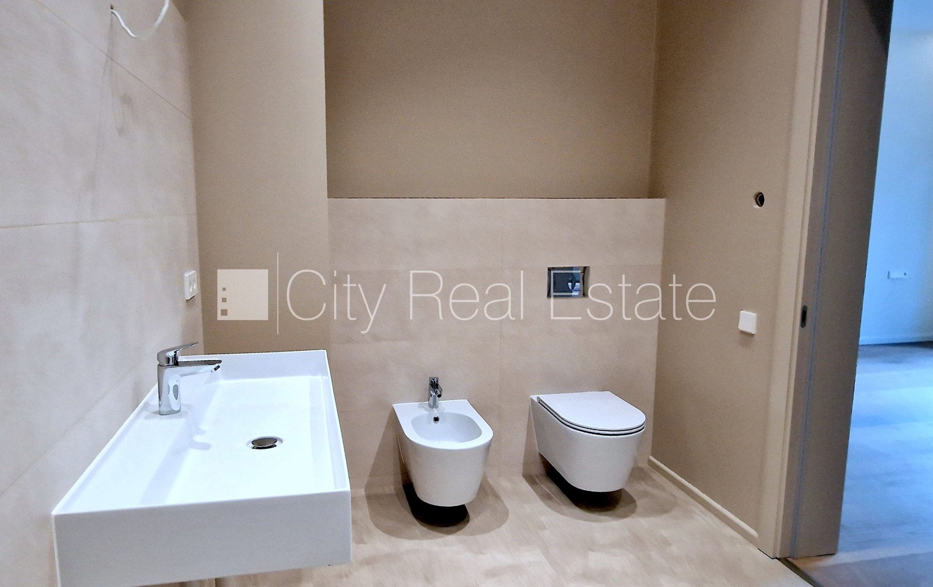3 istabu dzīvoklis Jūrmala, Dzintari, 115 m², pārdod, Foto 6 no 10