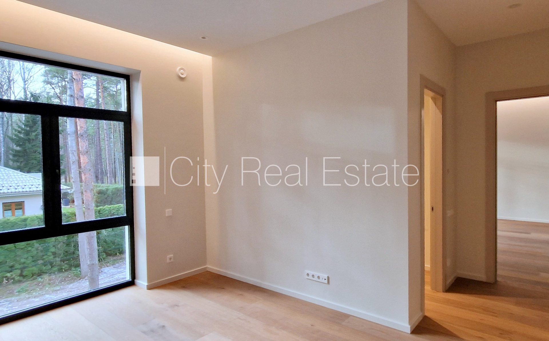 3 istabu dzīvoklis Jūrmala, Dzintari, 115 m², pārdod, Foto 8 no 10