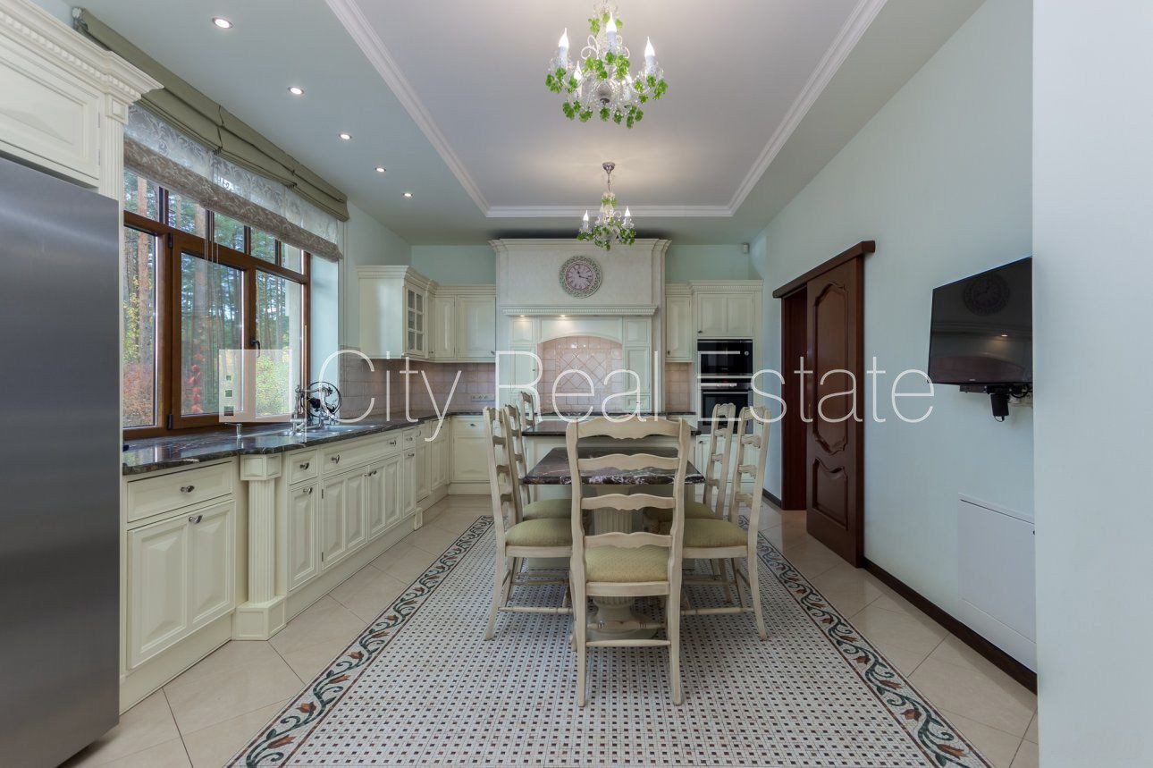 Дом в , 607 м², продажа, Фото 8 из 10