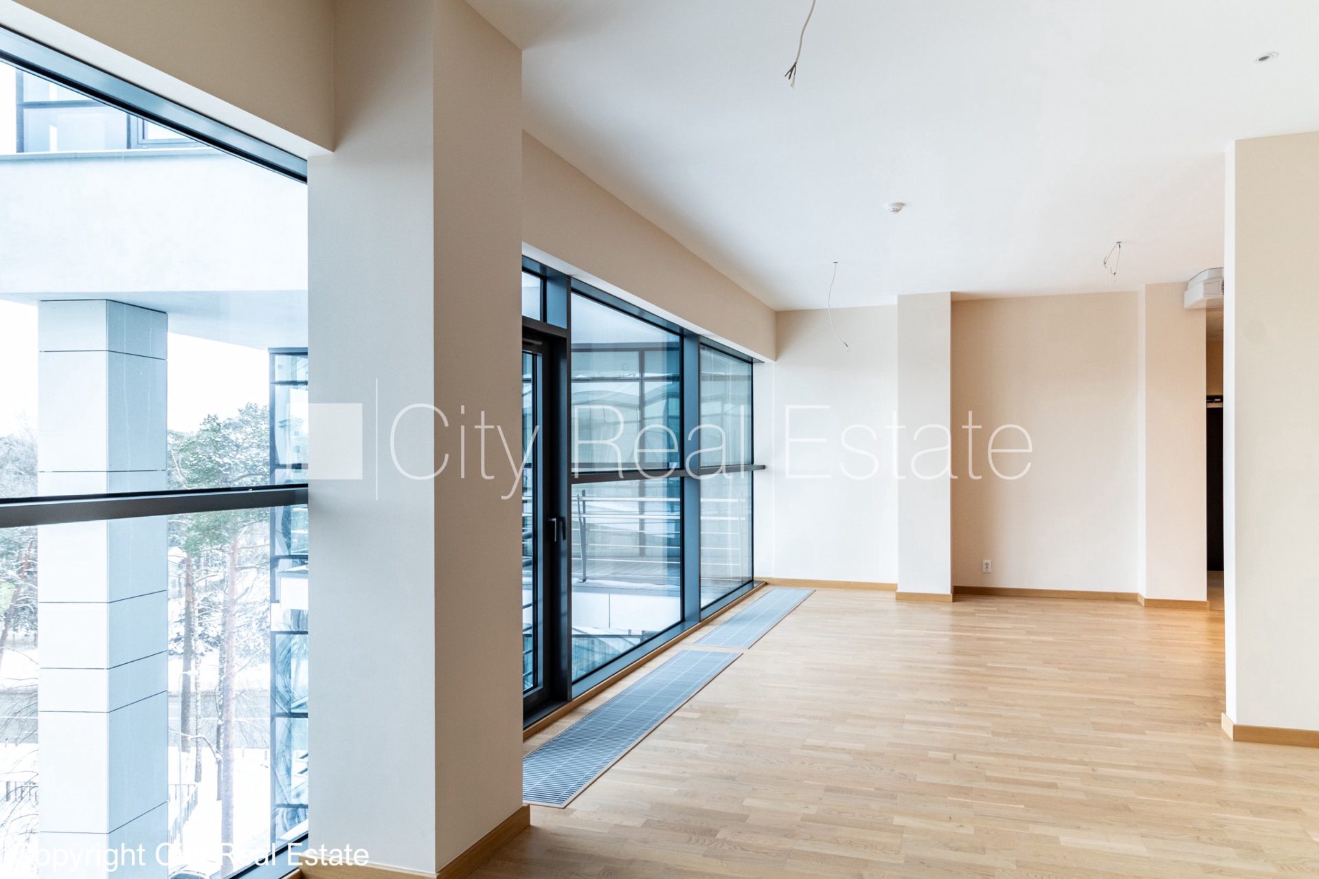 3 istabu dzīvoklis Jūrmala, Dzintari, 106 m², pārdod, Foto 3 no 10