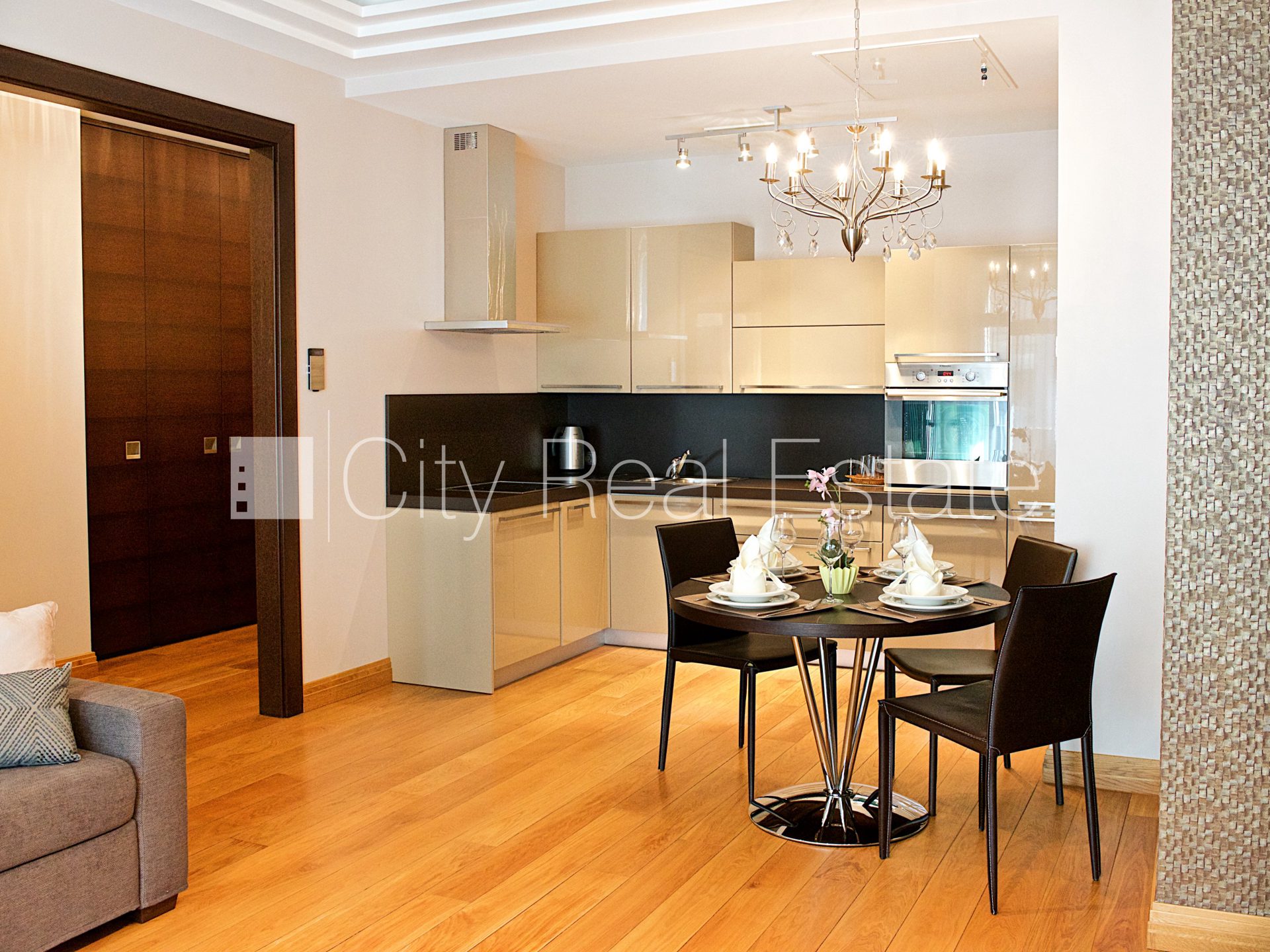 3-room apartment for sale in Riga, Old Riga, 92 m², Photo 1 of 10