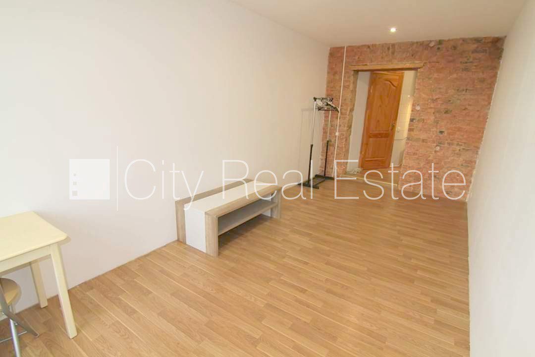 1 istabu dzīvoklis Rīga, Centrs, 27 m², izīrē, Foto 2 no 10
