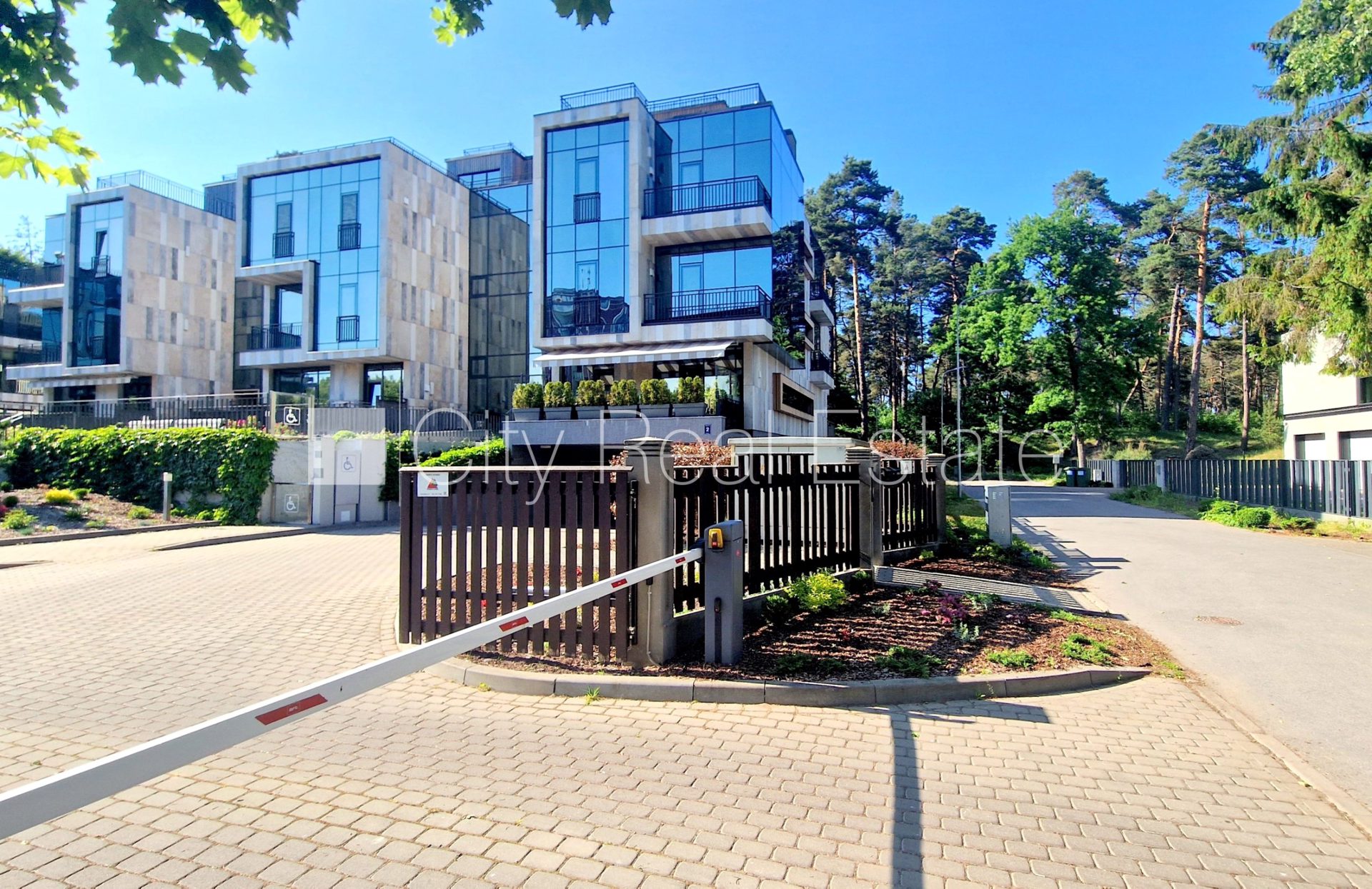 4-room apartment for sale in Jūrmala, Pumpuri, 166 m², Photo 1 of 10