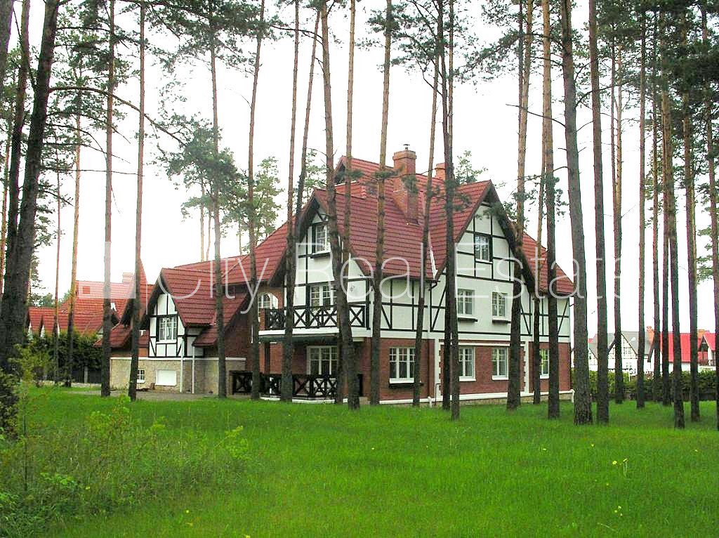 Māja Ādažu pagasts, 847 m², pārdod, Foto 1 no 10