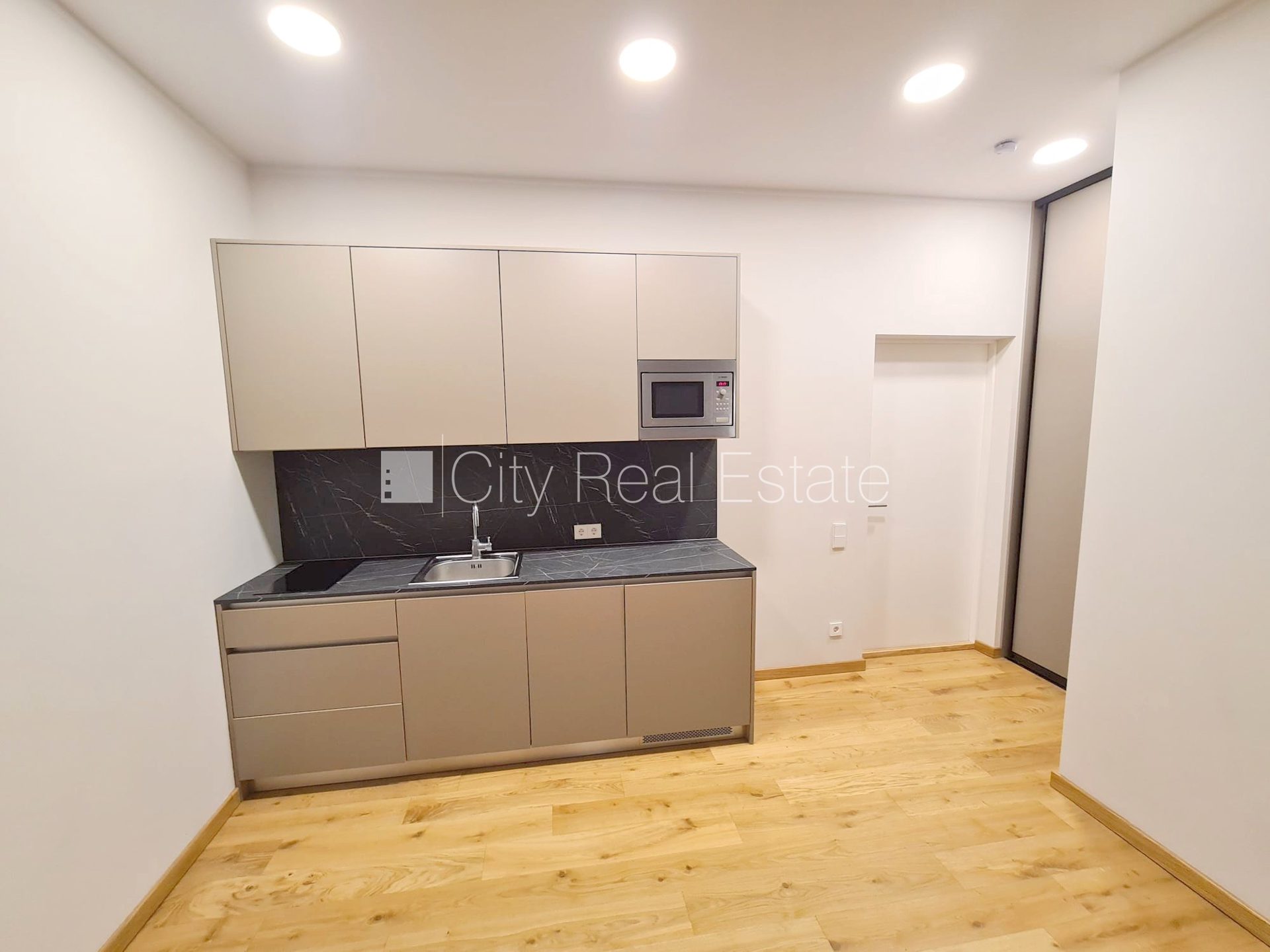 2-toaline korter Rīga, Centrs, 50 m², üür, Foto 7 / 10