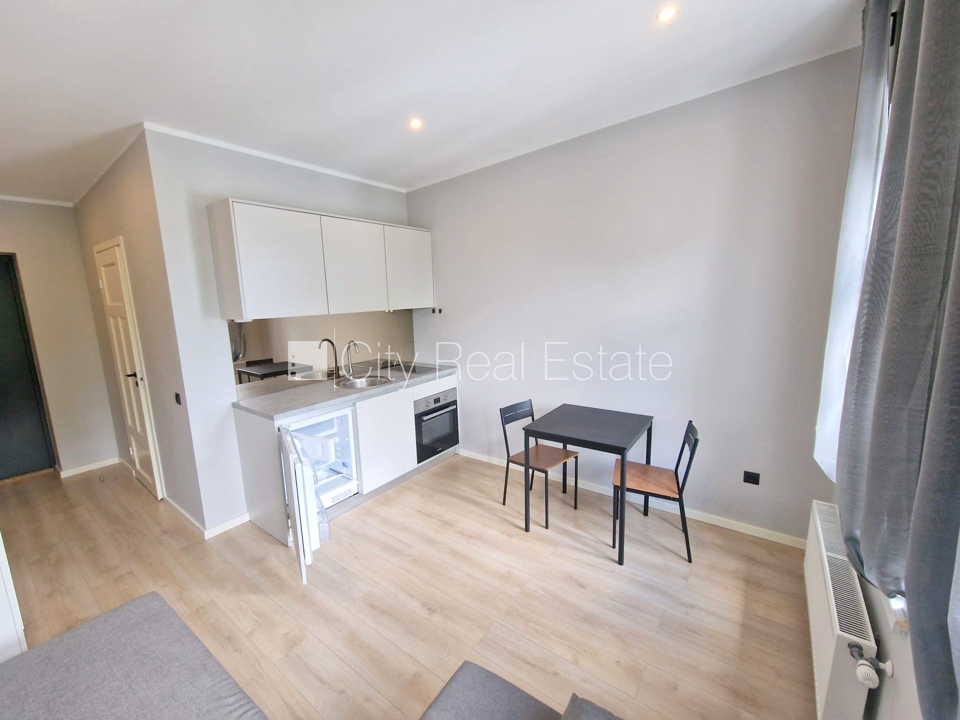 1-toaline korter Rīga, Centrs, 22 m², üür, Foto 1 / 10
