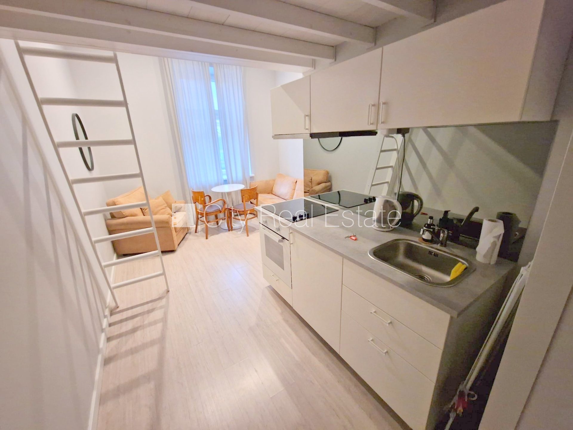 1-toaline korter Rīga, Centrs, 23 m², üür, Foto 1 / 10