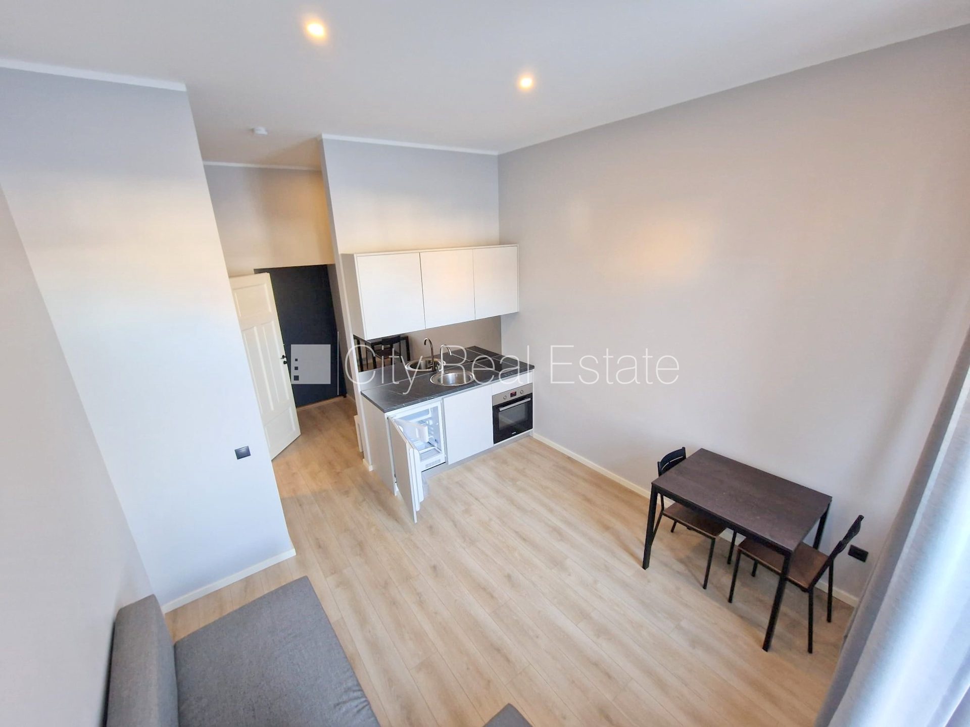 1 istabu dzīvoklis Rīga, Centrs, 25 m², izīrē, Foto 2 no 10
