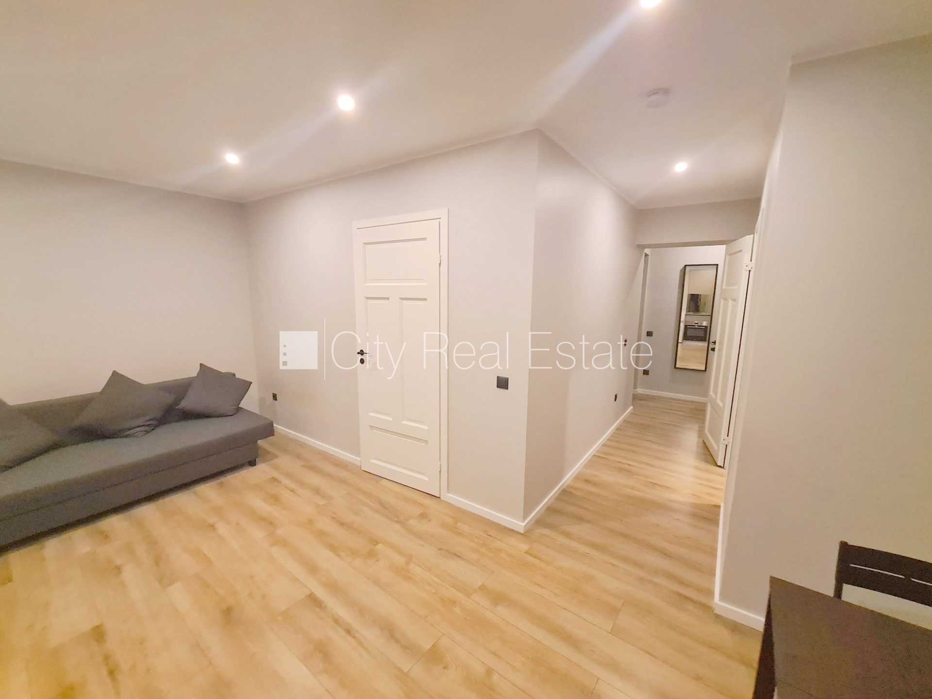 2-toaline korter Rīga, Centrs, 40 m², üür, Foto 9 / 10