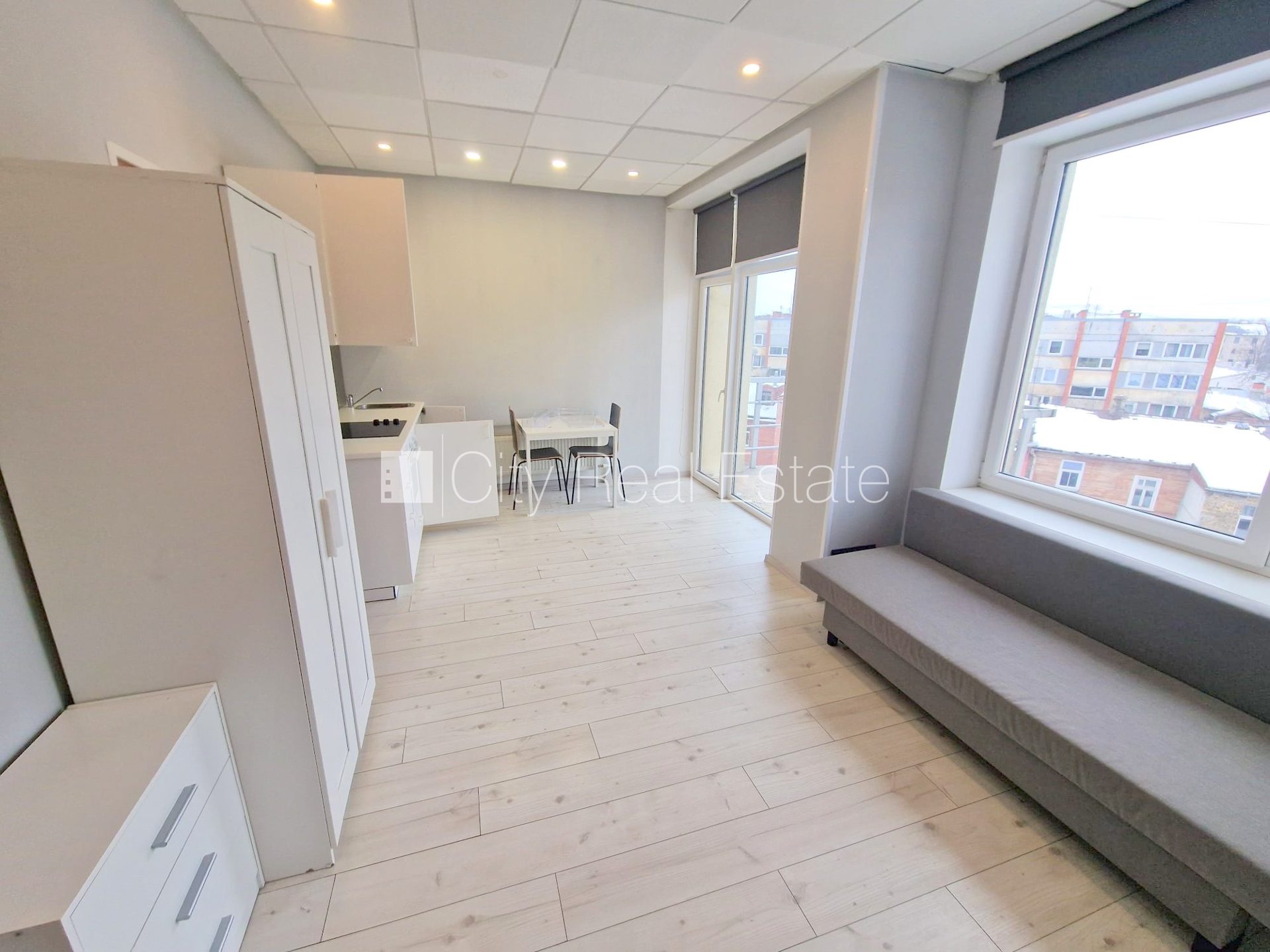 1-toaline korter Rīga, Centrs, 27 m², üür, Foto 1 / 10