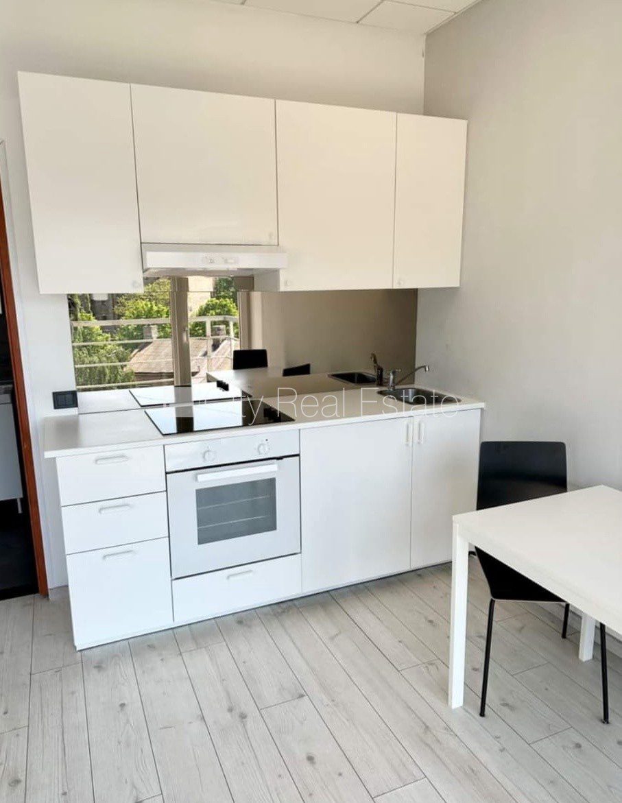 1-toaline korter Rīga, Centrs, 27 m², üür, Foto 9 / 10