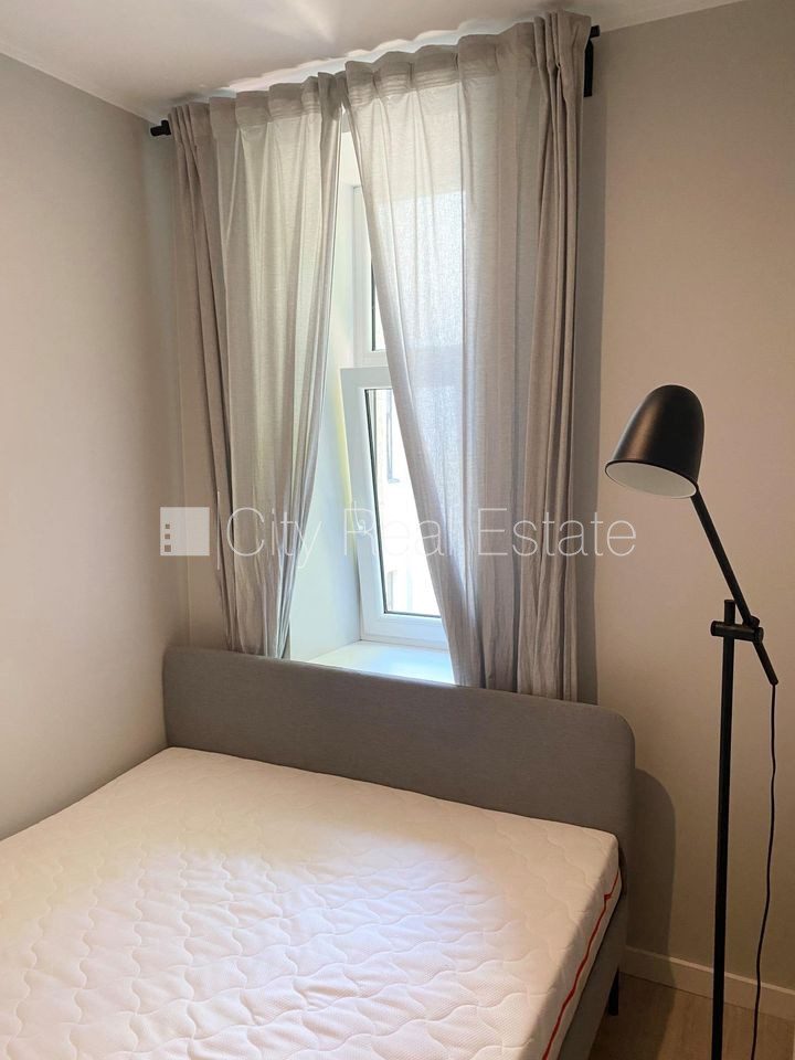 2-комнатная квартира в Рига, Центр, 35 м², аренда, Фото 2 из 10