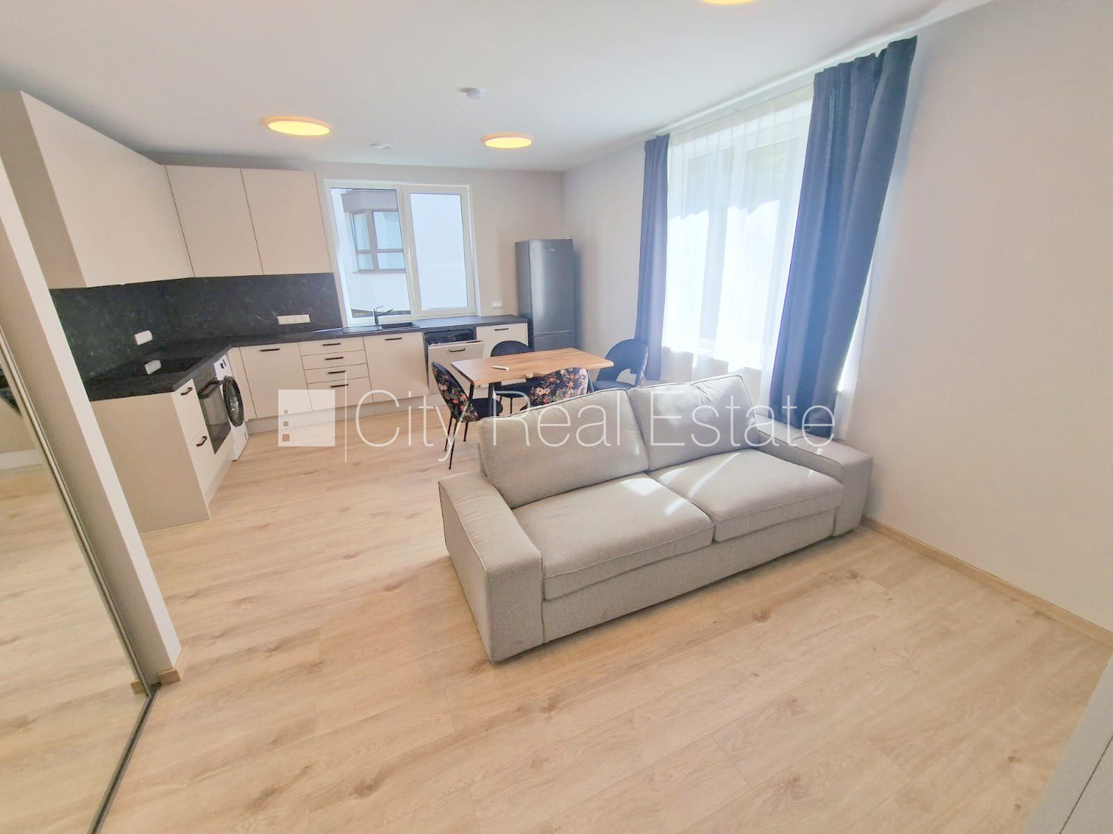 2-toaline korter Rīga, Vecrīga, 50 m², üür, Foto 4 / 10