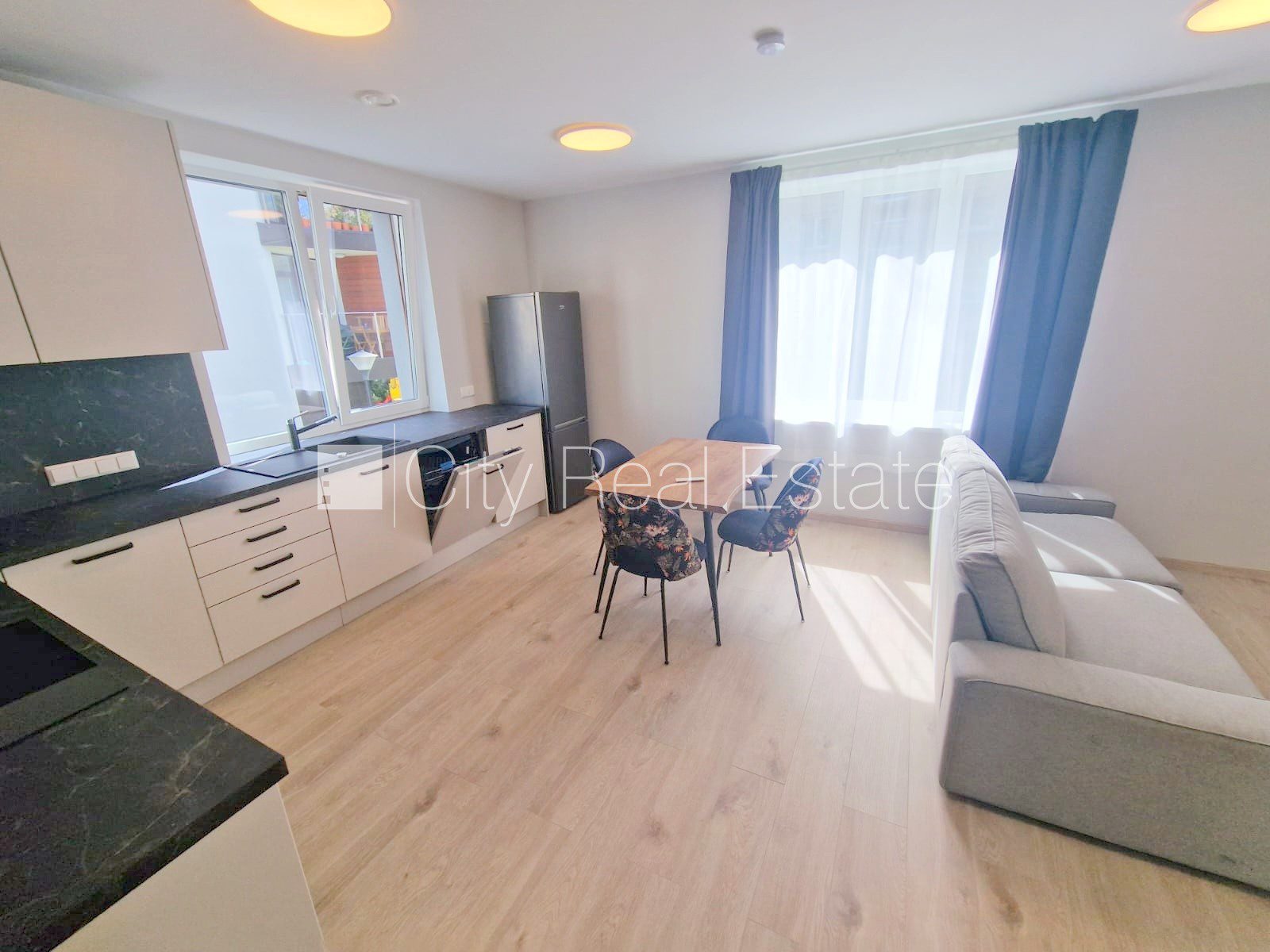 2-toaline korter Rīga, Vecrīga, 50 m², üür, Foto 8 / 10