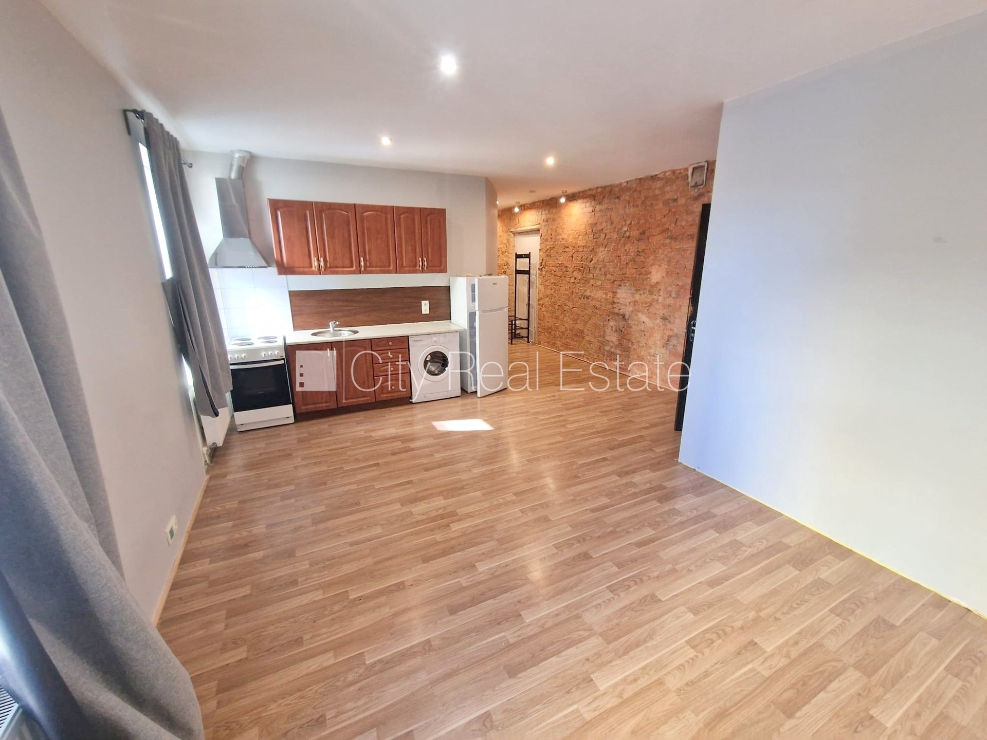 1-toaline korter Rīga, Centrs, 33 m², üür, Foto 3 / 10