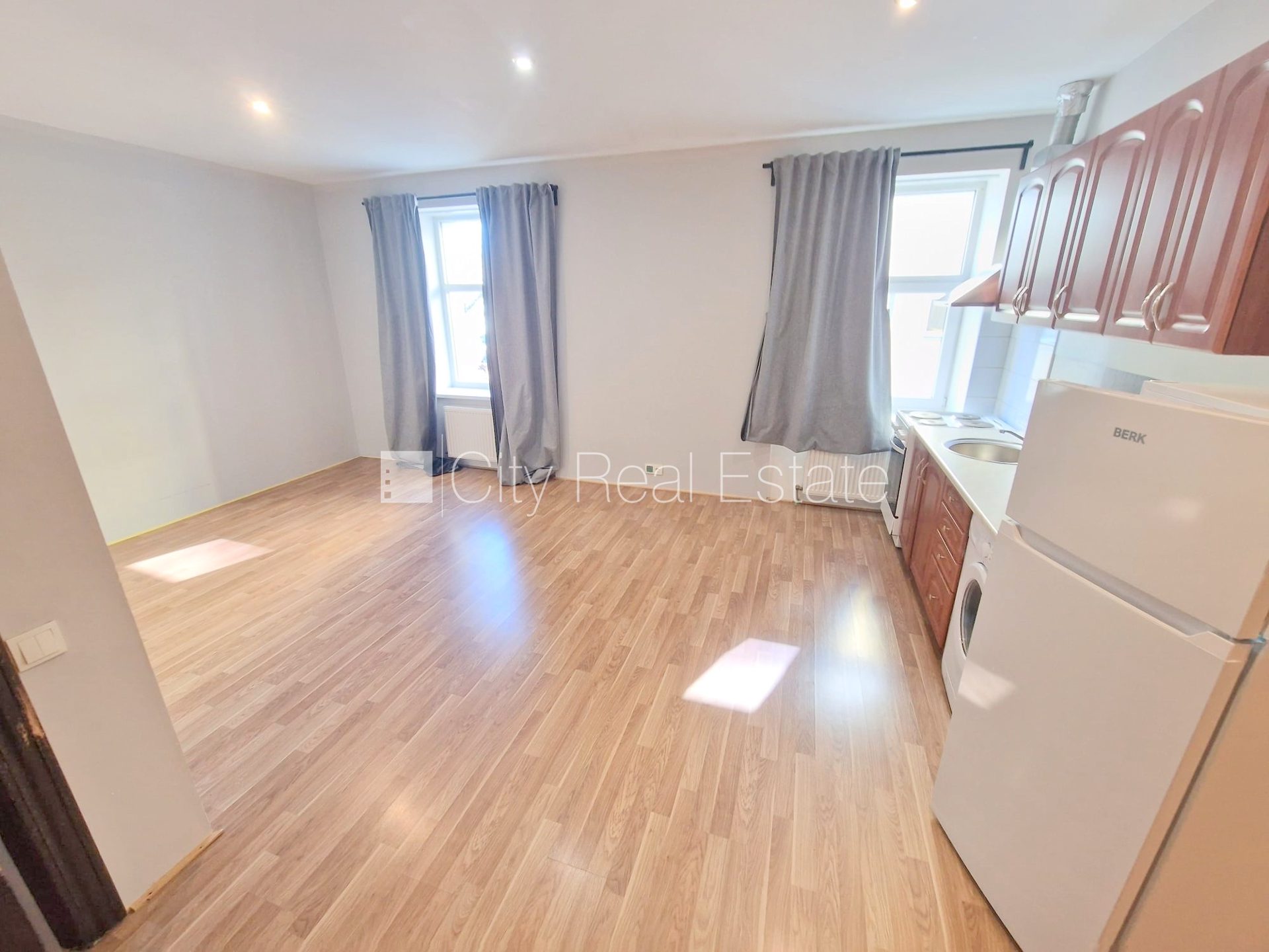 1-toaline korter Rīga, Centrs, 33 m², üür, Foto 7 / 10