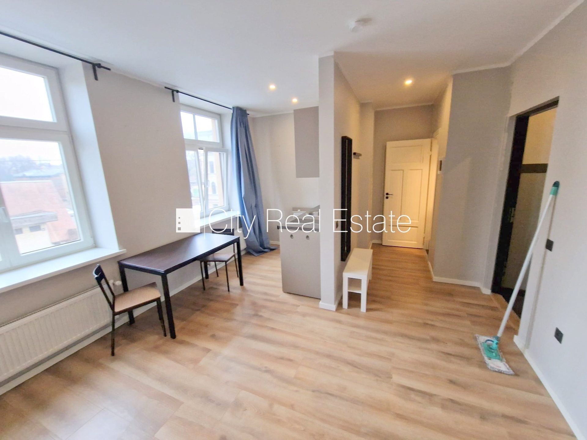 1 istabu dzīvoklis Rīga, Centrs, 25 m², izīrē, Foto 2 no 10