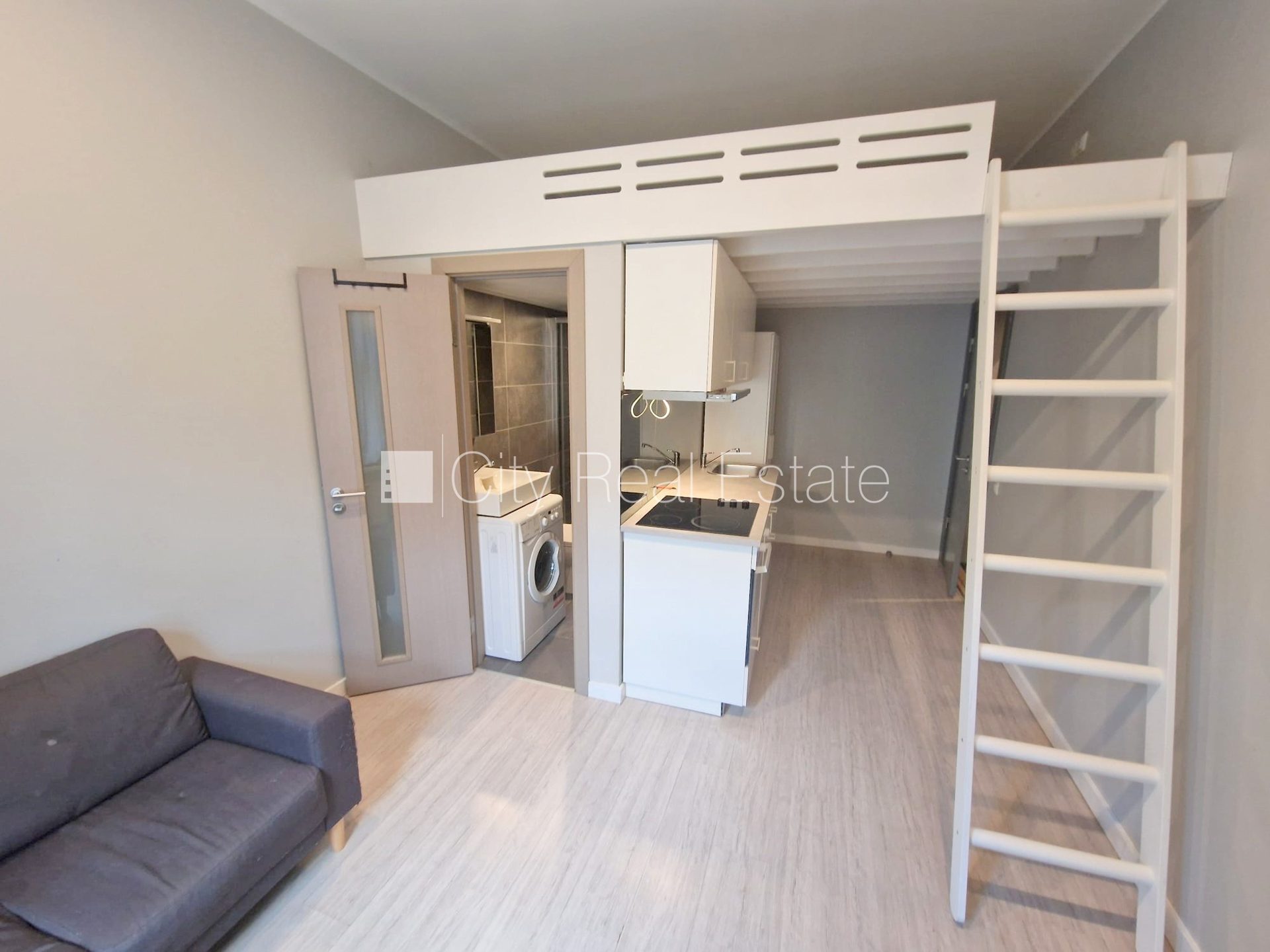 1 istabu dzīvoklis Rīga, Centrs, 20 m², izīrē, Foto 1 no 10