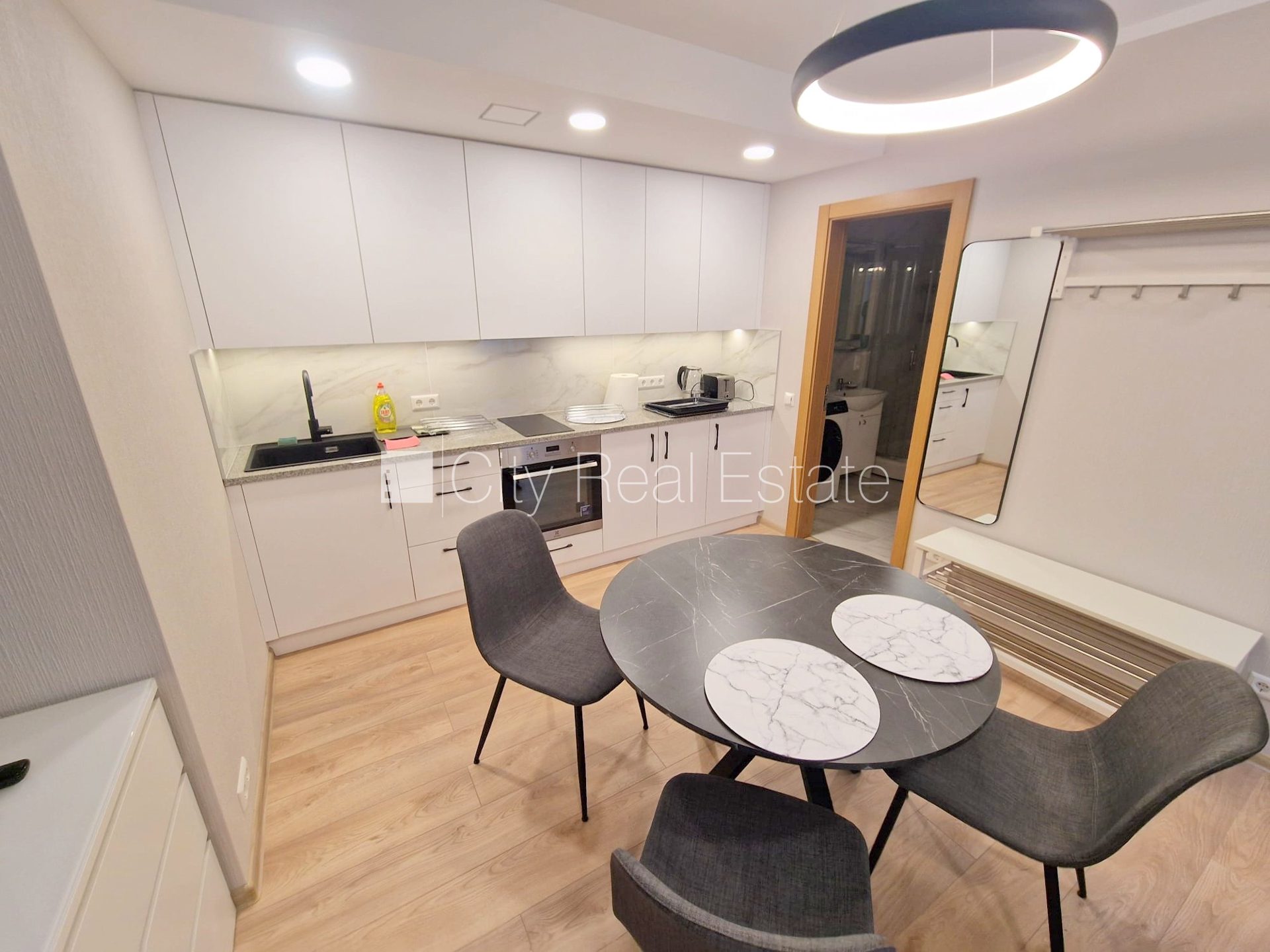 2-toaline korter Rīga, Centrs, 37 m², üür, Foto 4 / 10