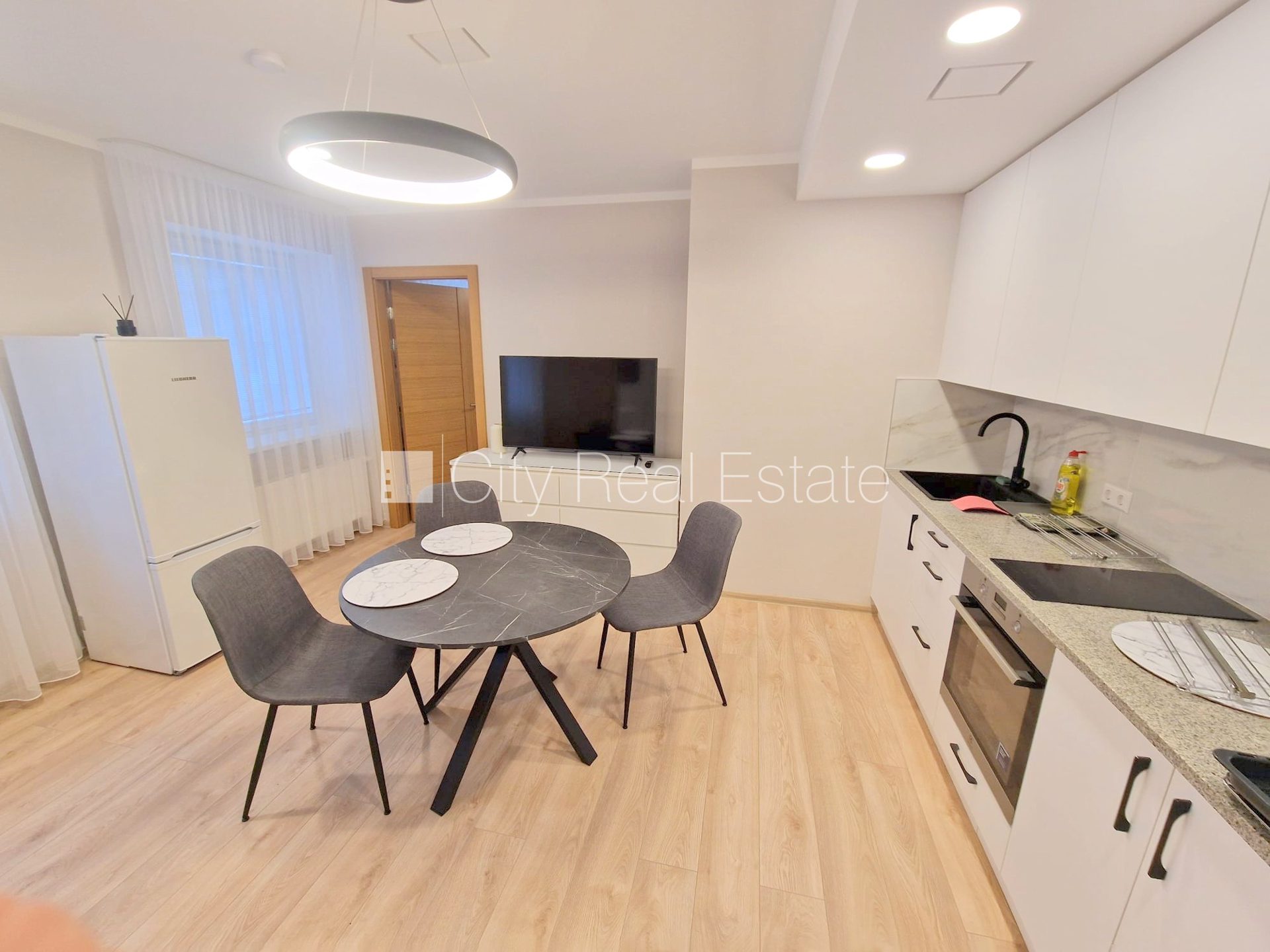 2-toaline korter Rīga, Centrs, 37 m², üür, Foto 5 / 10