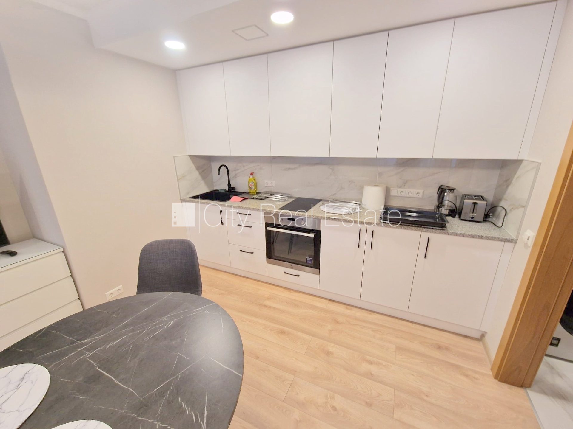 2-toaline korter Rīga, Centrs, 37 m², üür, Foto 6 / 10