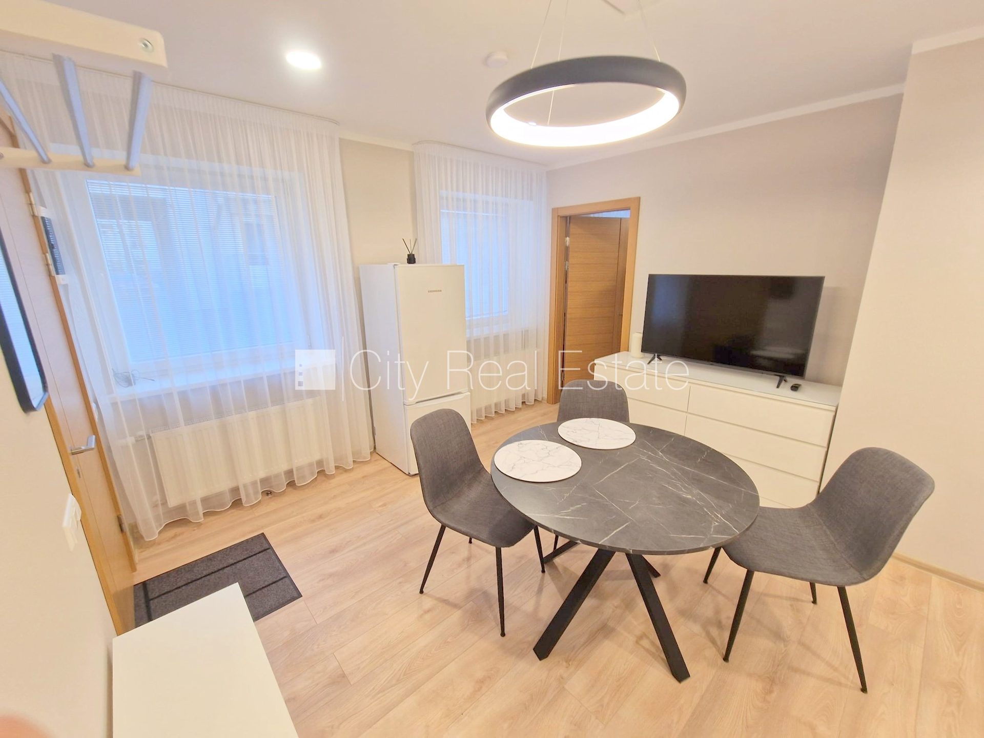 2-toaline korter Rīga, Centrs, 37 m², üür, Foto 9 / 10