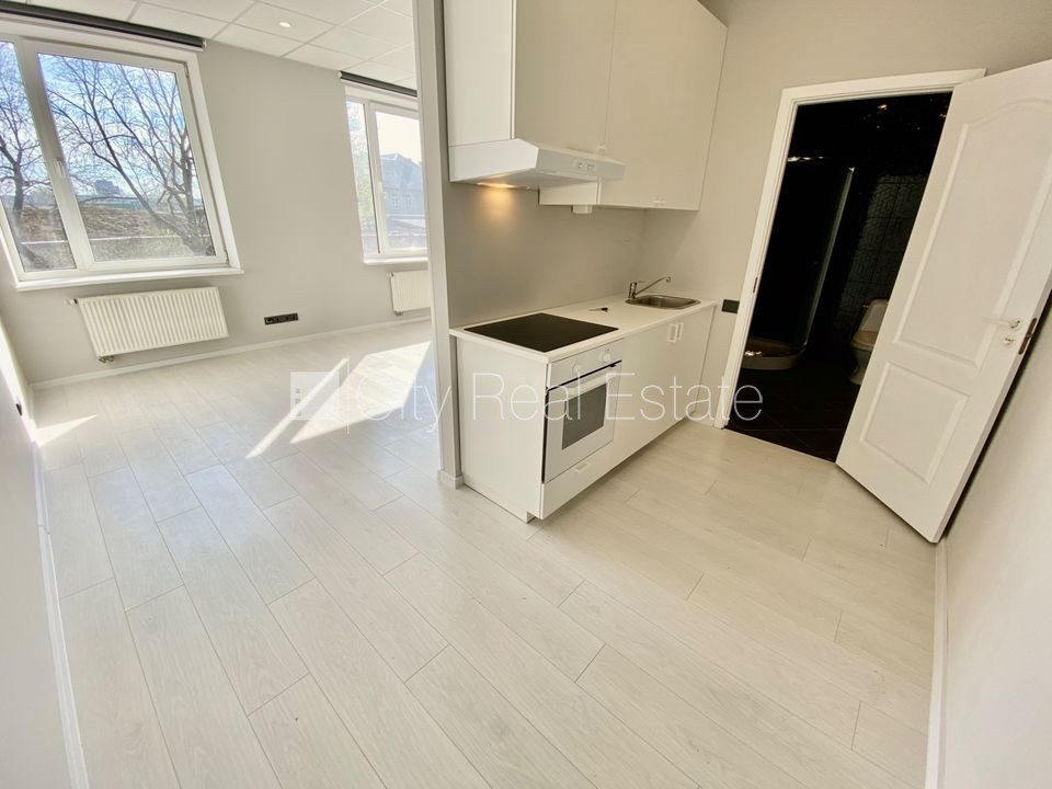1 istabu dzīvoklis Rīga, Centrs, 30 m², izīrē, Foto 1 no 10