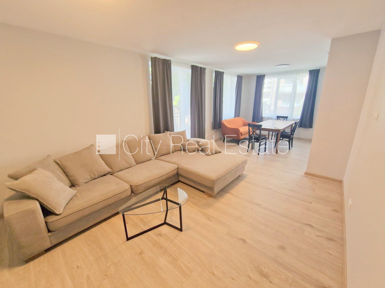 2-toaline korter Rīga, Vecrīga, 60 m², üür, Foto 1 / 10