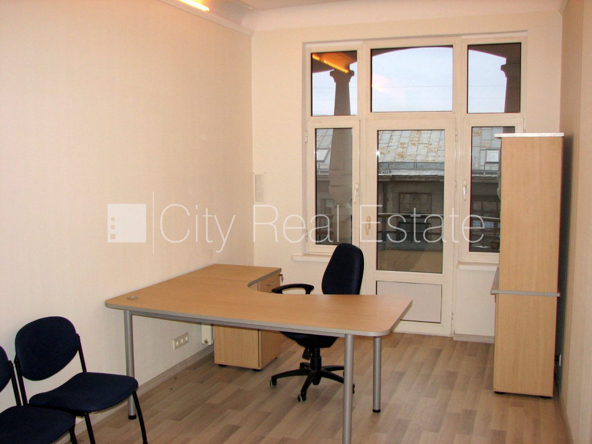 Коммерческое помещение в Рига, Центр, 19 м², аренда, Фото 1 из 9