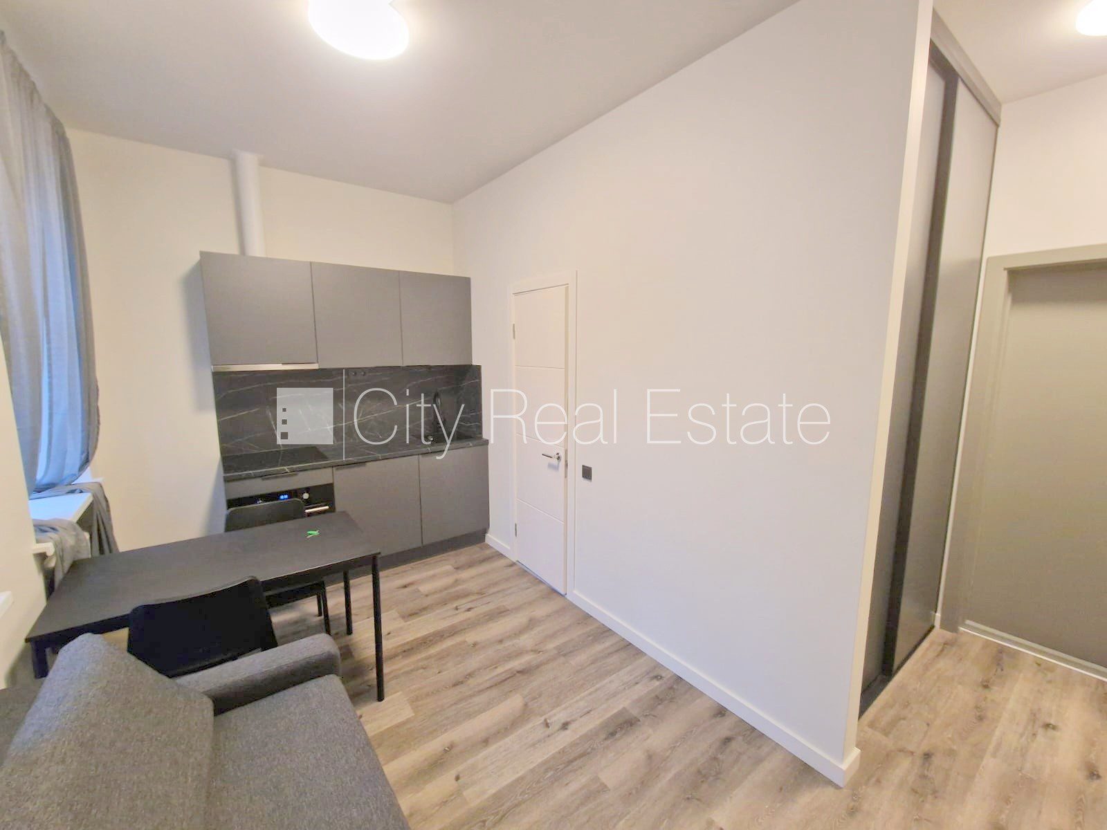 1-toaline korter Rīga, Centrs, 18 m², üür, Foto 2 / 10