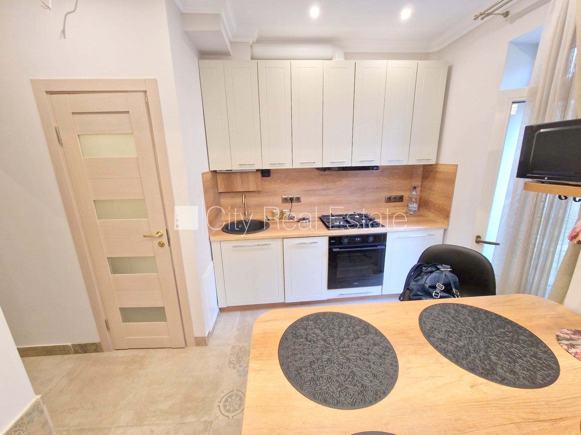 3-toaline korter Rīga, Centrs, 55 m², üür, Foto 8 / 10