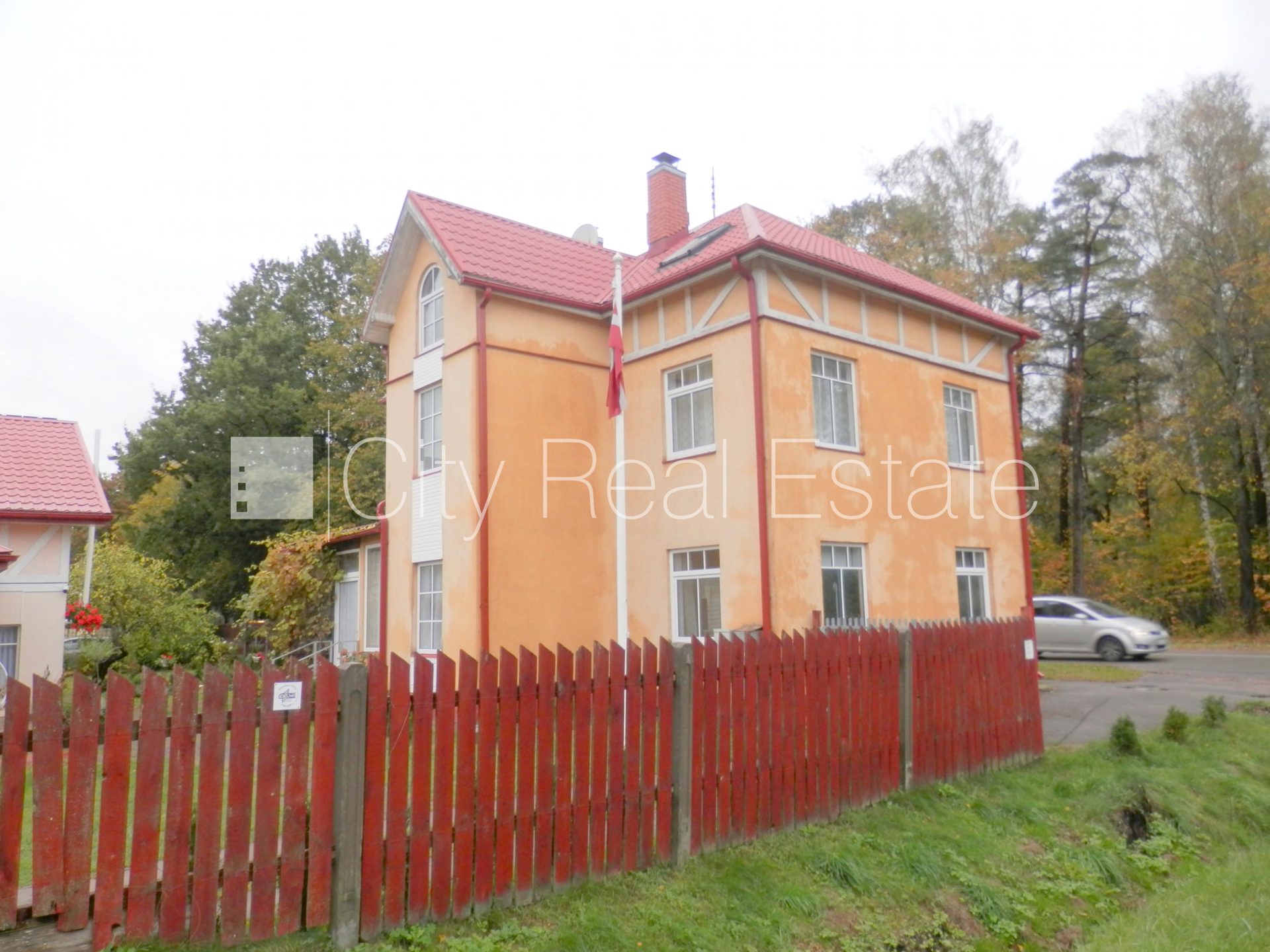 Дом в Юрмала, Асари, 440 м², продажа, Фото 1 из 10