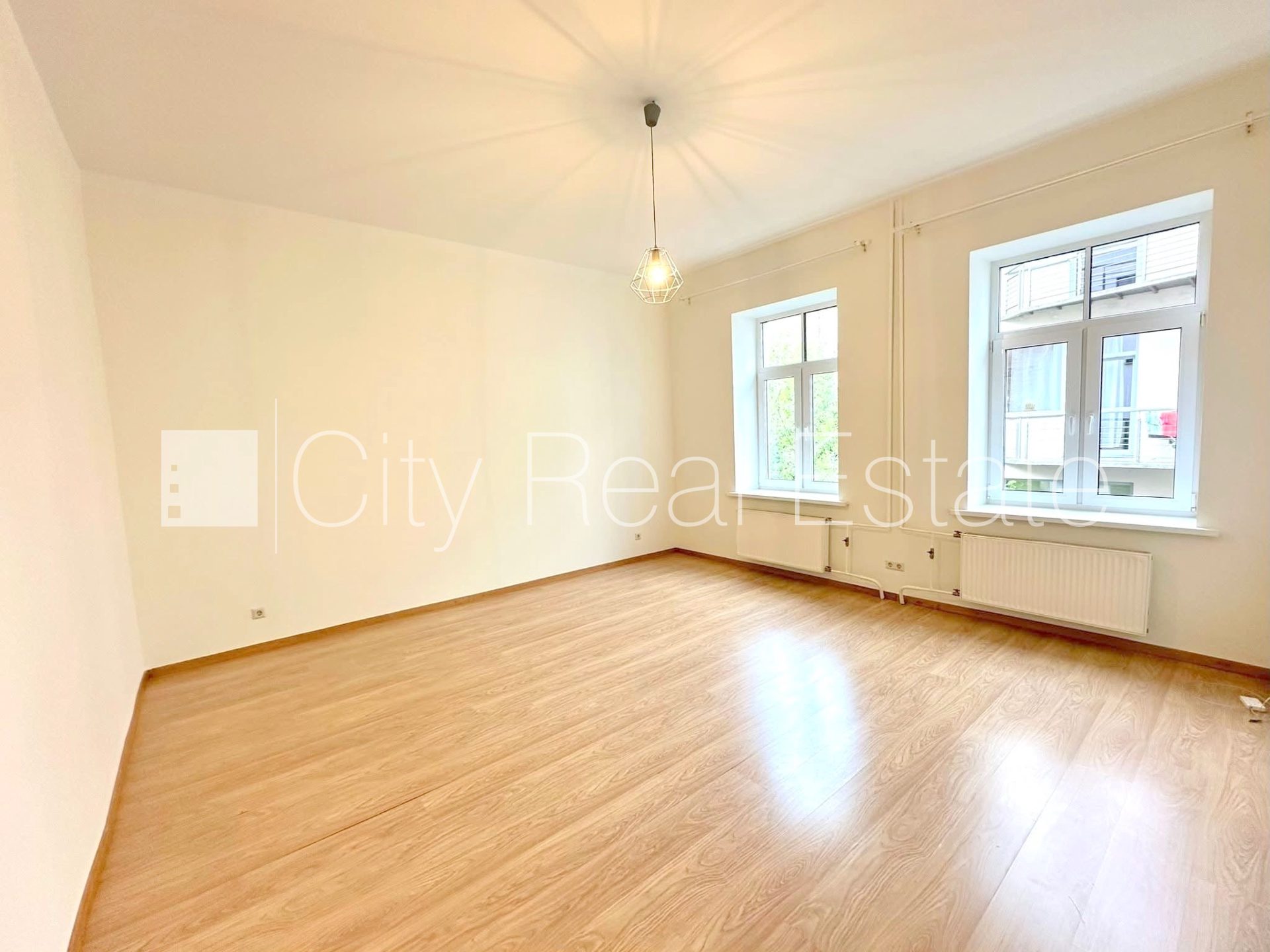 3-room apartment for rent in Riga, City Centre, 77 m², Photo 2 of 10