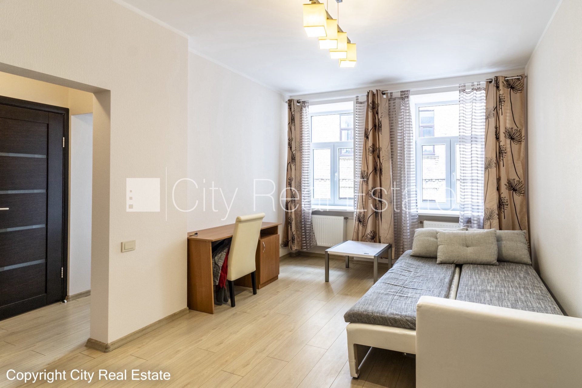 2-room apartment for rent in Riga, City Centre, 52 m², Photo 1 of 10