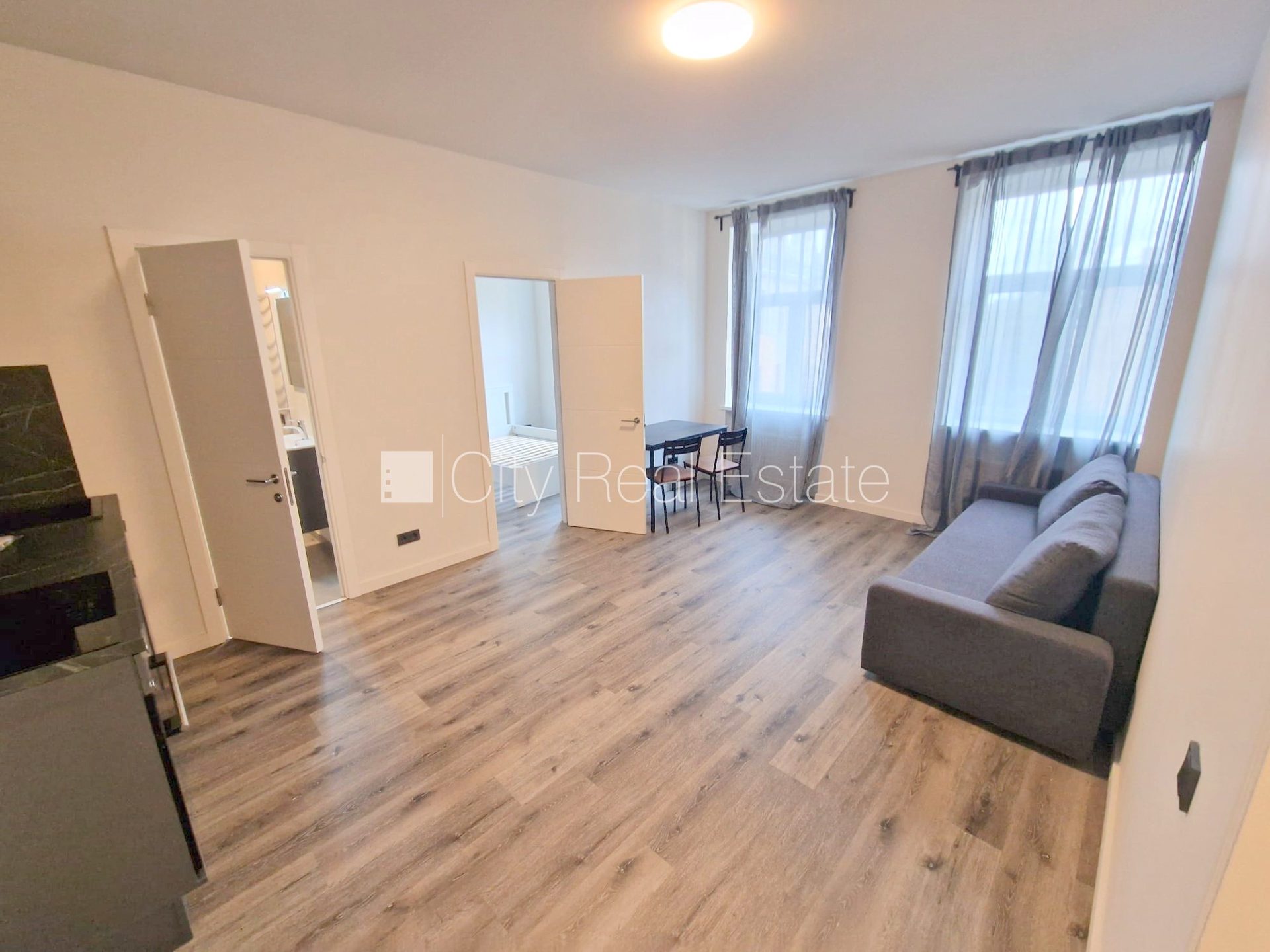 2-room apartment for rent in Riga, City Centre, 37 m², Photo 1 of 10